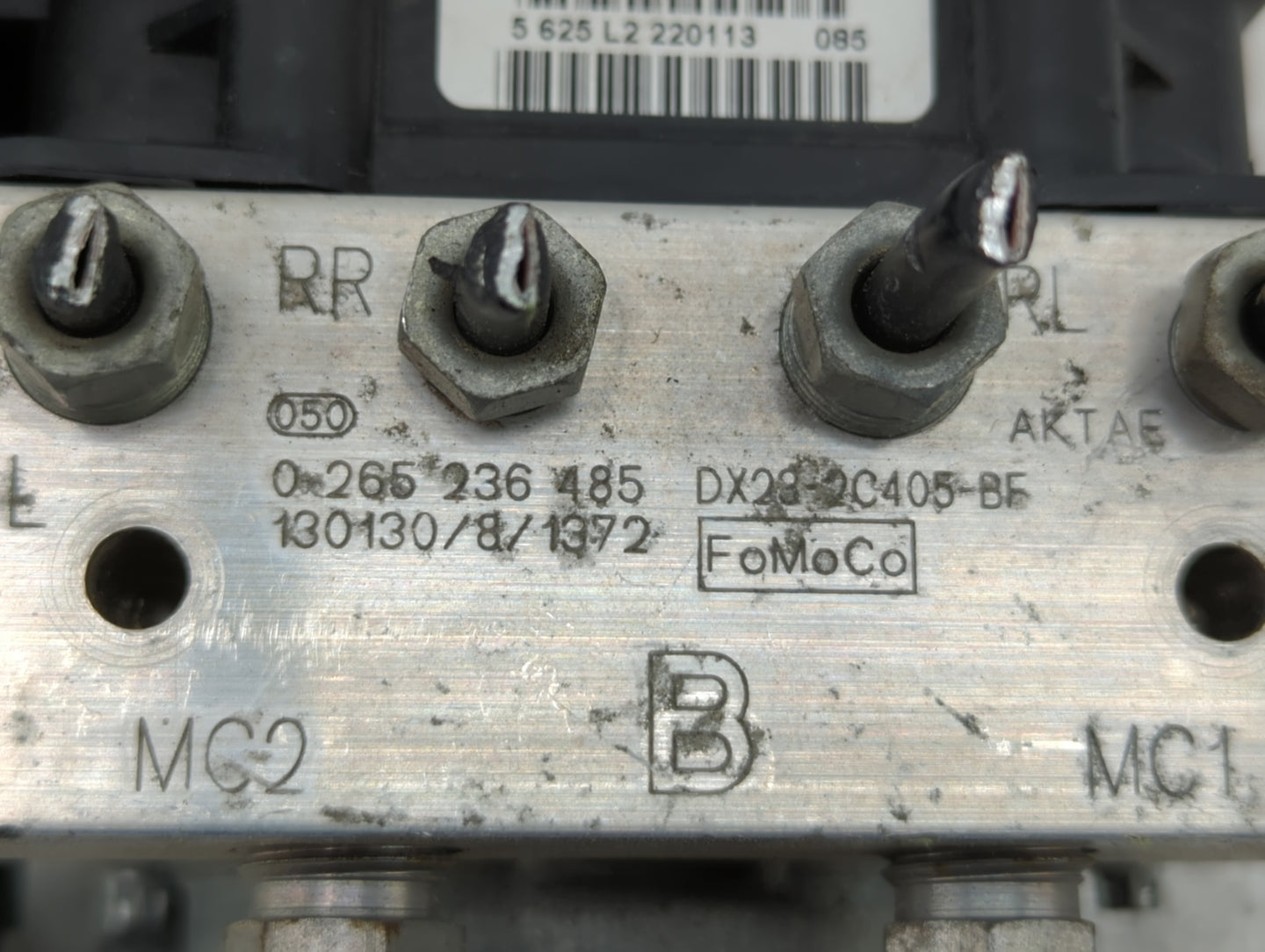 2013 Jaguar Xf ABS Pump Control Module Replacement P/N:DX23-2C405-BF Fits OEM Used Auto Parts - Oemusedautoparts1.com