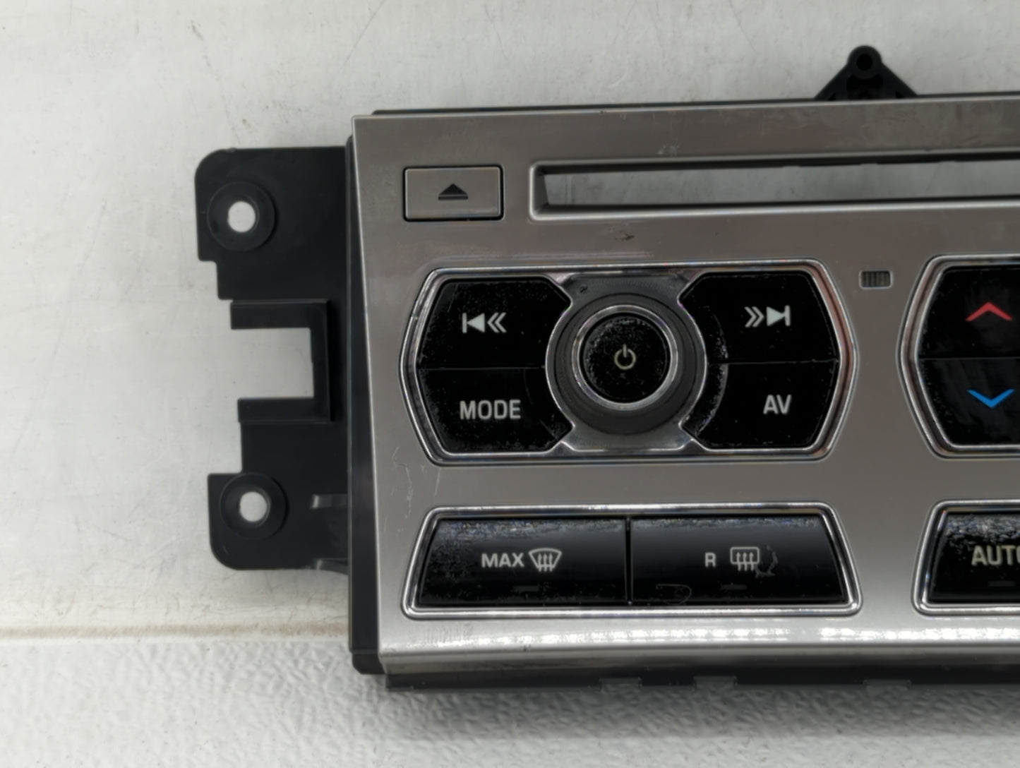 2012-2015 Jaguar Xf Radio AM FM Cd Player Receiver Replacement P/N:CX23-18C858-CD Fits Fits 2012 2013 2014 2015 OEM Used Aut