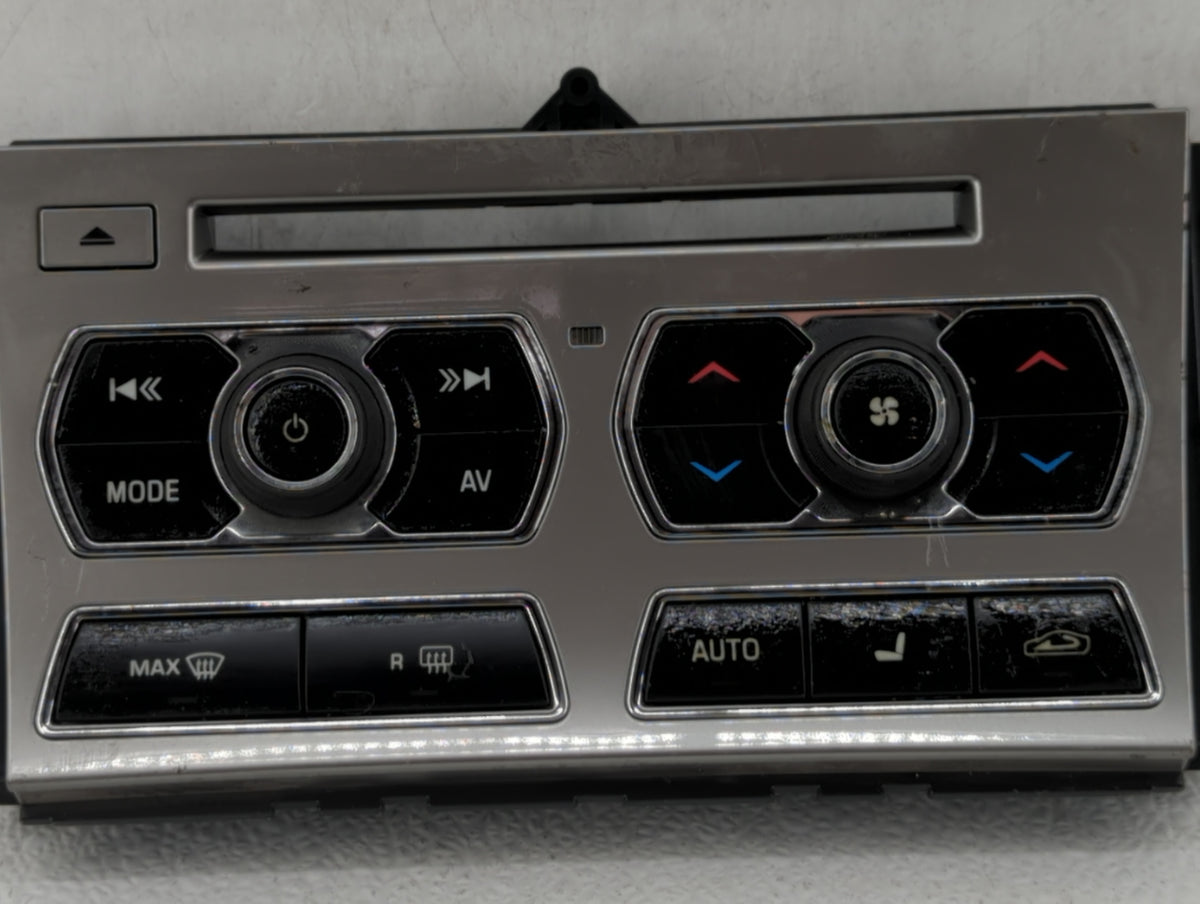 2012-2015 Jaguar Xf Radio AM FM Cd Player Receiver Replacement P/N:CX23-18C858-CD Fits 2012 2013 2014 2015 OEM Used Auto Par