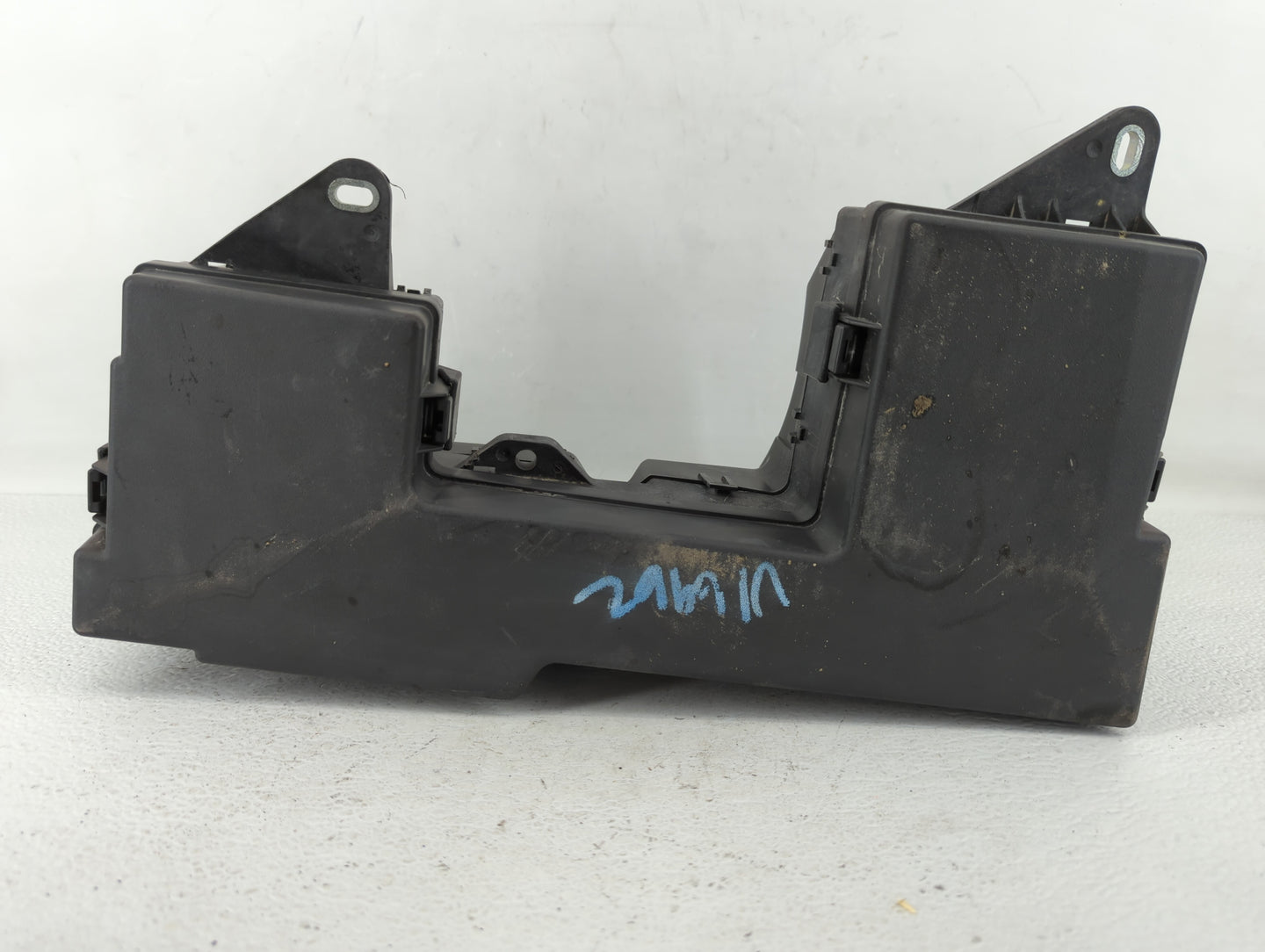 2013 Jaguar Xf Fusebox Fuse Box Panel Relay Module P/N:DX23-14290-AGC Fits OEM Used Auto Parts - Oemusedautoparts1.com