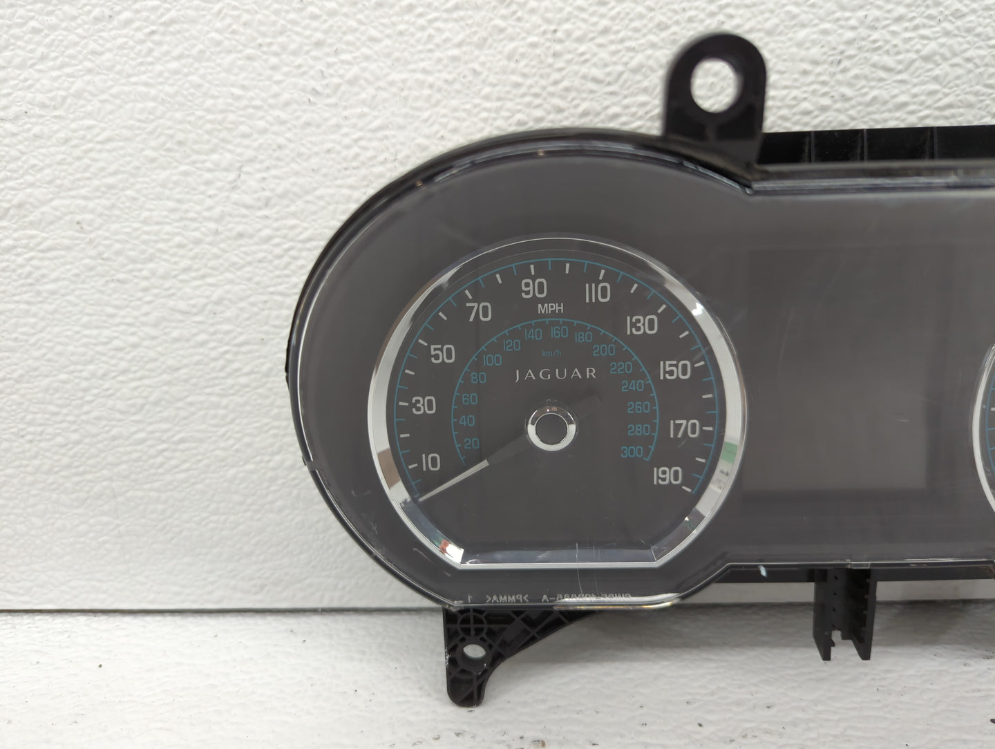 2013 Jaguar Xf Instrument Cluster Speedometer Gauges Fits OEM Used Auto Parts - Oemusedautoparts1.com