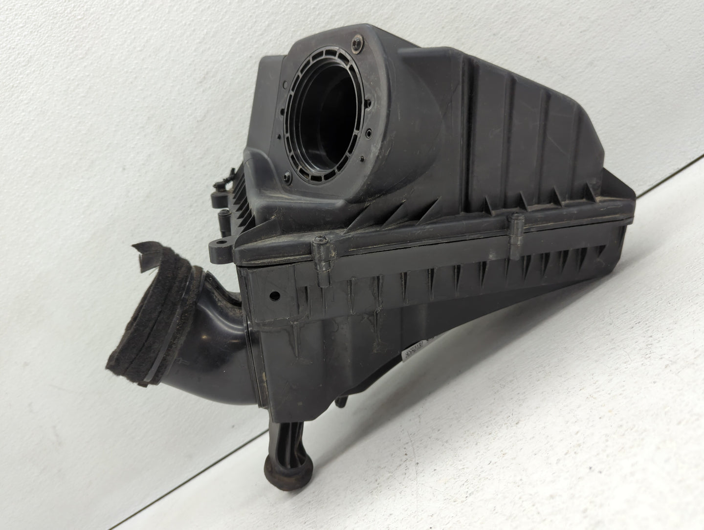 2013-2014 Jaguar Xf Air Cleaner Intake-duct Hose Tube - Oemusedautoparts1.com