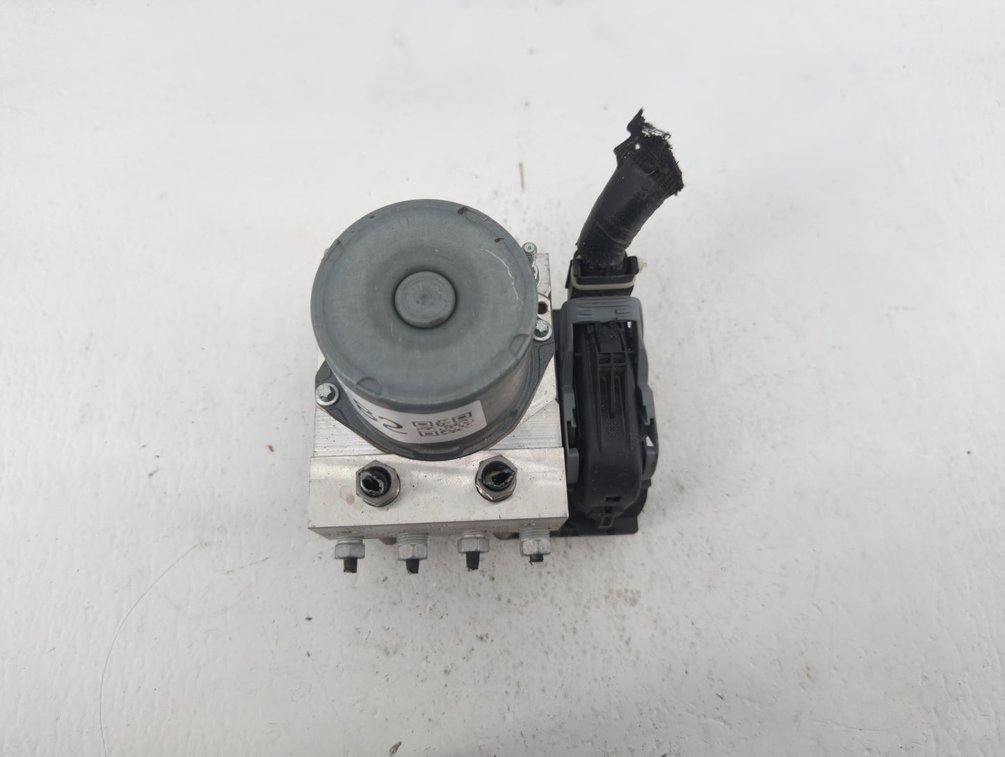 2013 Jaguar Xf ABS Pump Control Module Replacement P/N:DX23-2C405-BF Fits OEM Used Auto Parts - Oemusedautoparts1.com