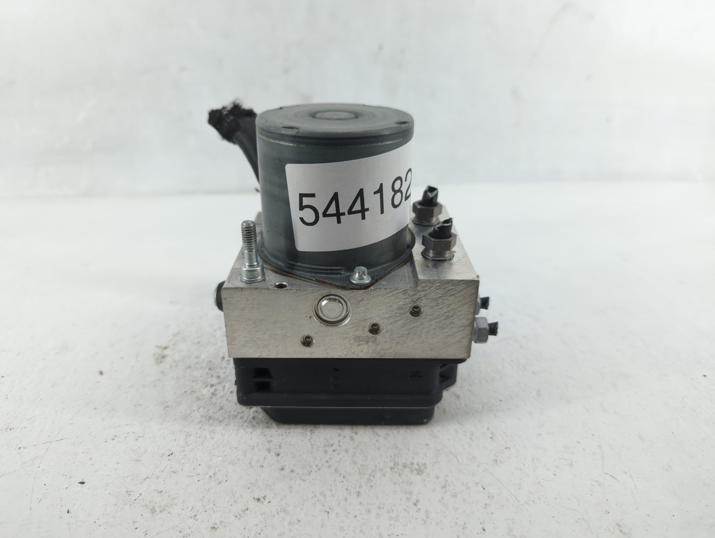 2013 Jaguar Xf ABS Pump Control Module Replacement P/N:DX23-2C405-BF Fits OEM Used Auto Parts - Oemusedautoparts1.com