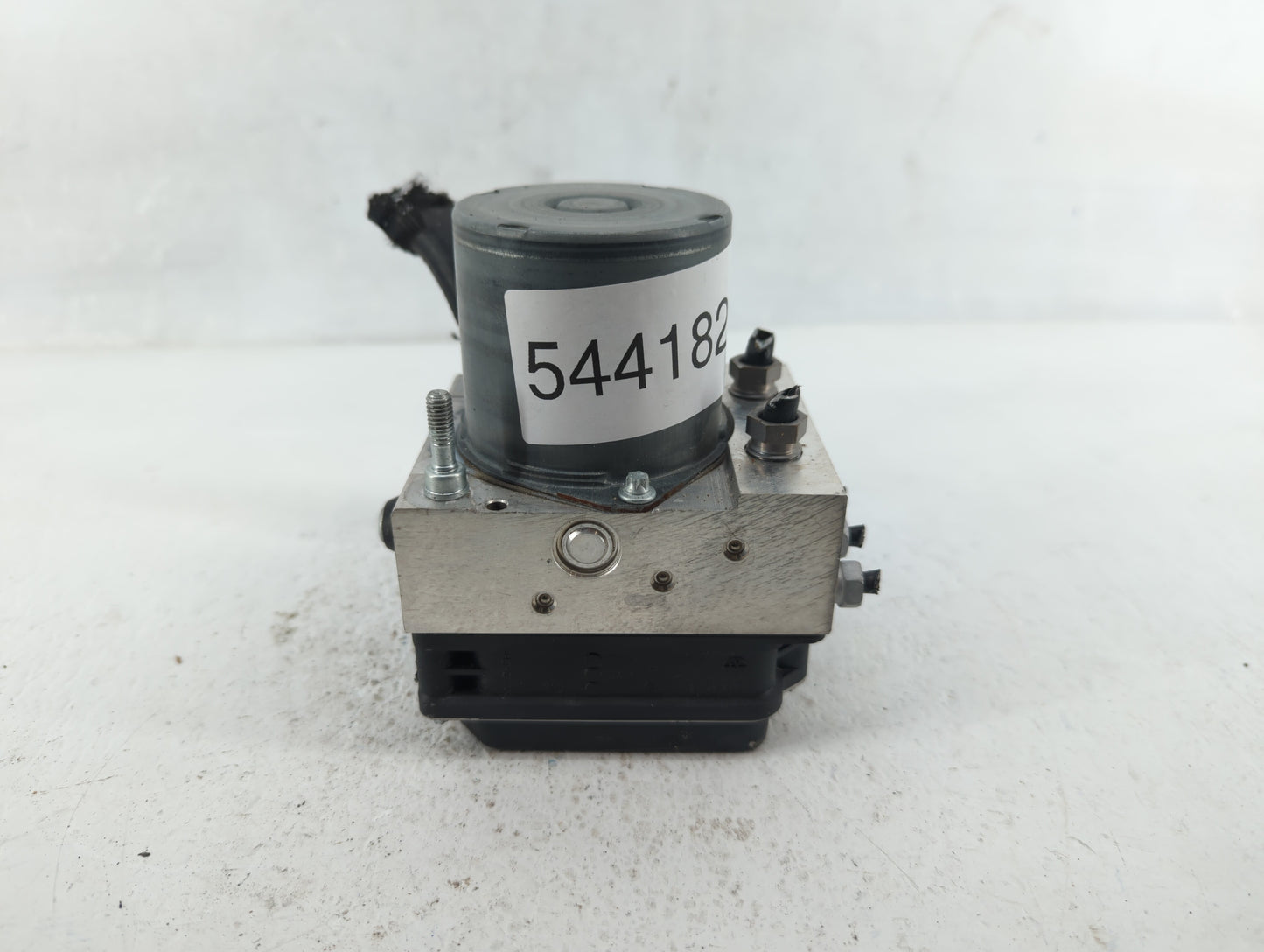 2013 Jaguar Xf ABS Pump Control Module Replacement P/N:DX23-2C405-BF Fits OEM Used Auto Parts - Oemusedautoparts1.com