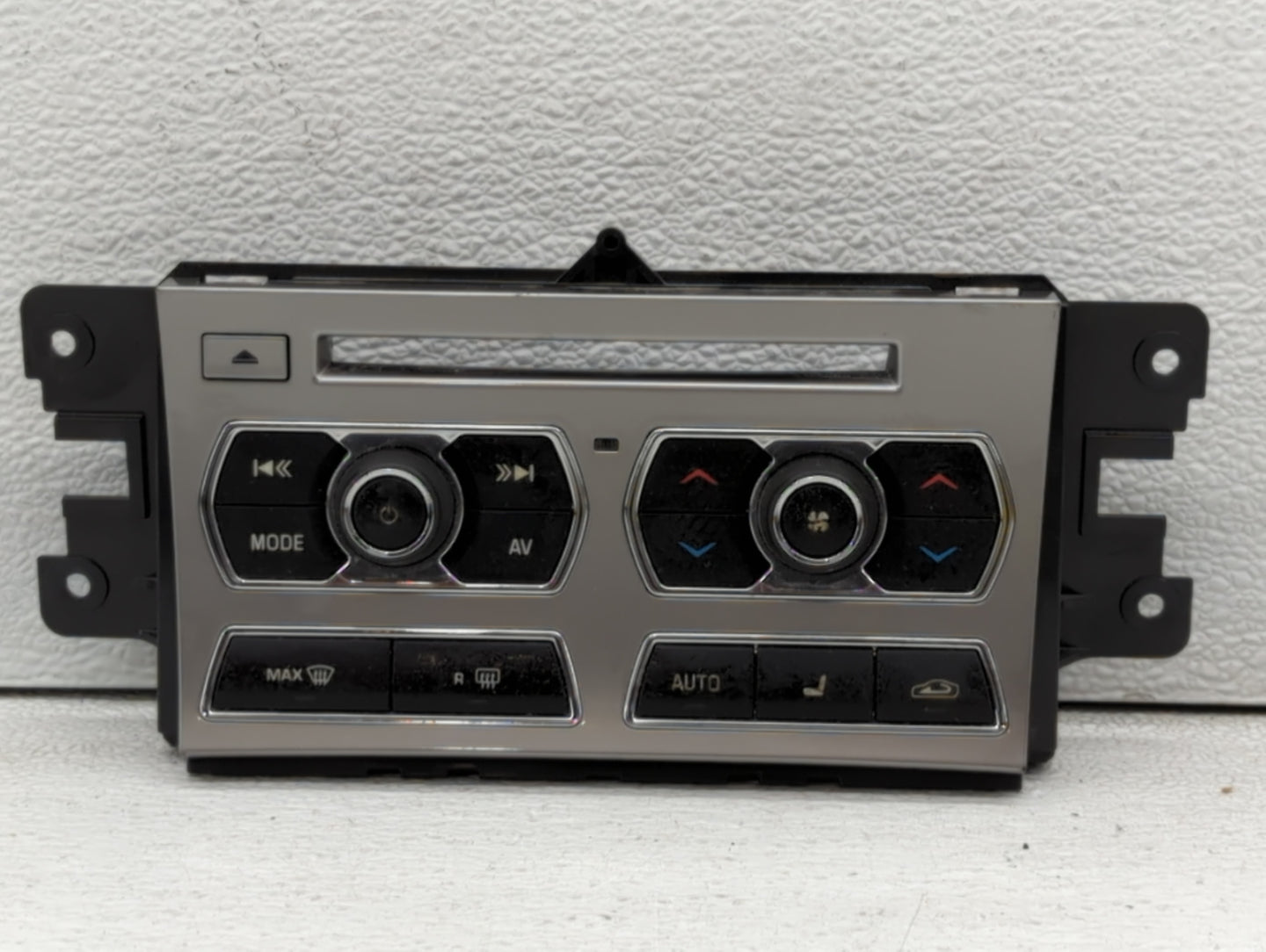 2012-2015 Jaguar Xf Radio AM FM Cd Player Receiver Replacement P/N:CX23-18C858-CD Fits Fits 2012 2013 2014 2015 OEM Used Aut