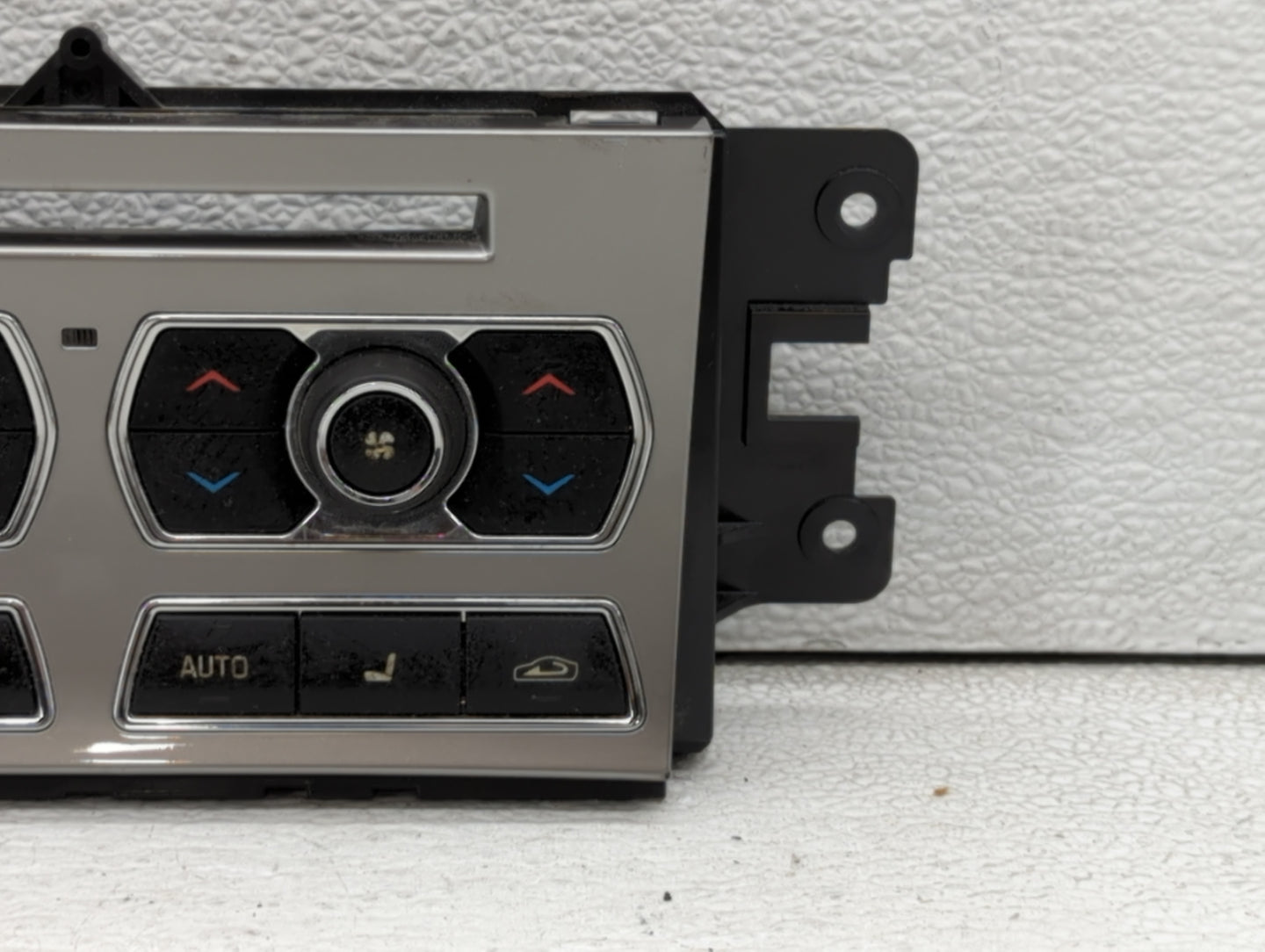 2012-2015 Jaguar Xf Radio AM FM Cd Player Receiver Replacement P/N:CX23-18C858-CD Fits Fits 2012 2013 2014 2015 OEM Used Aut