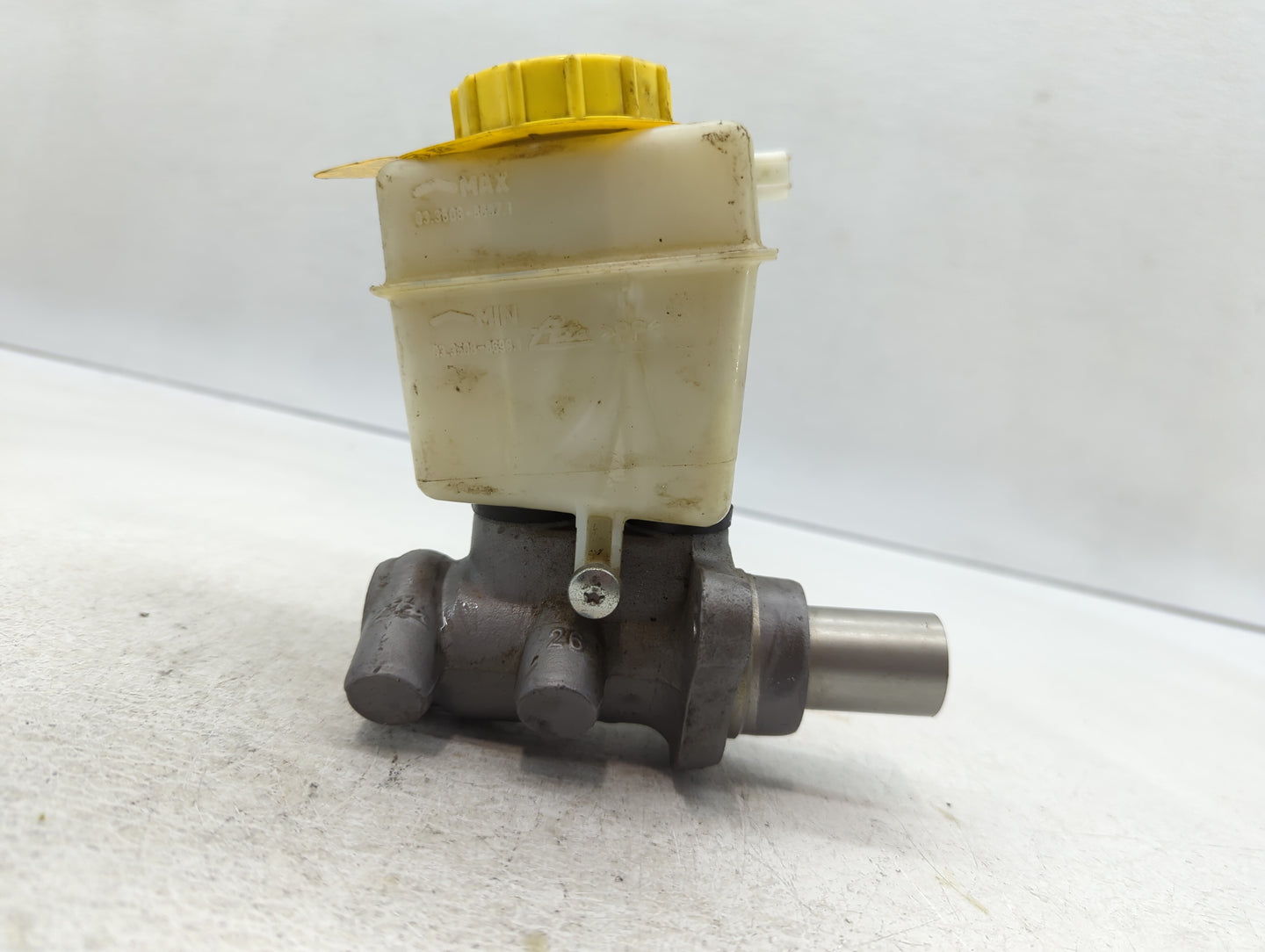 2009-2015 Jaguar Xf Brake Master Cylinder - Oemusedautoparts1.com