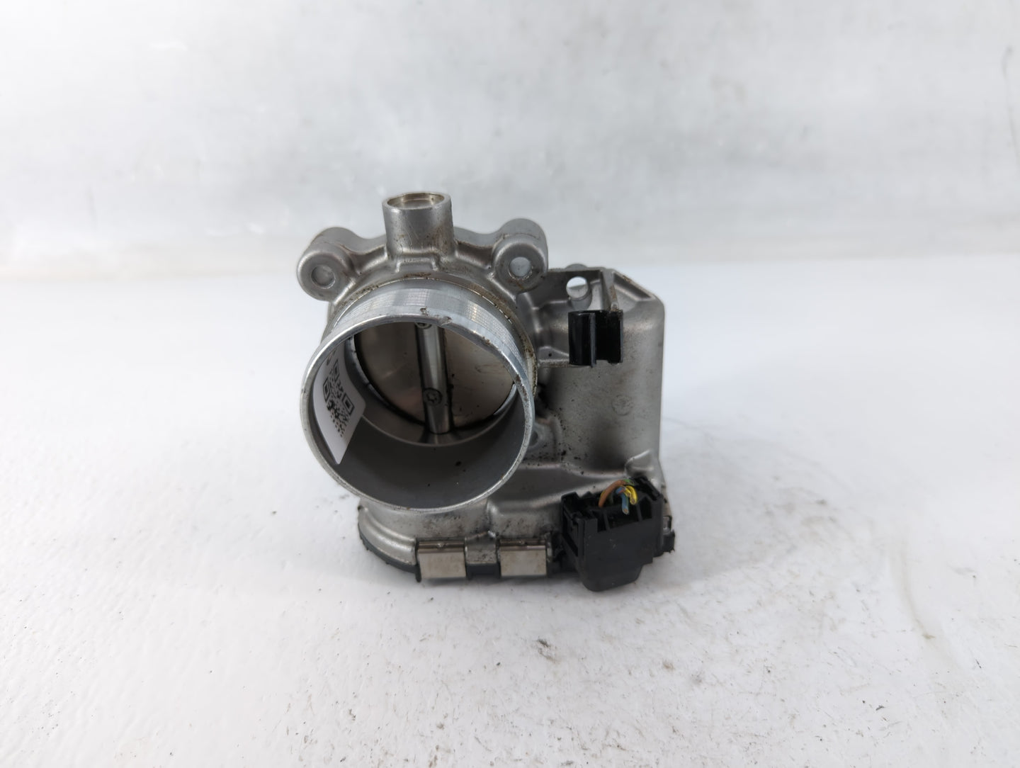 2013-2015 Jaguar Xf Throttle Body P/N:AG9E-9F991-AA Fits Fits 2013 2014 2015 2017 OEM Used Auto Parts - Oemusedautoparts1.co