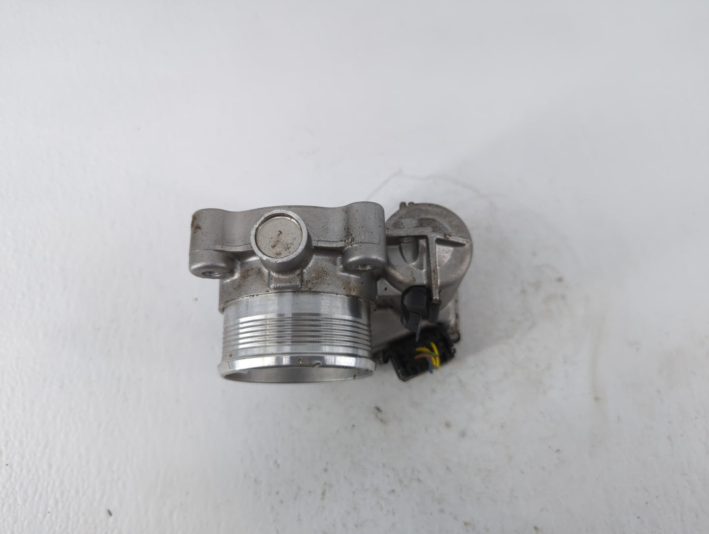 2013-2015 Jaguar Xf Throttle Body P/N:AG9E-9F991-AA Fits Fits 2013 2014 2015 2017 OEM Used Auto Parts - Oemusedautoparts1.co