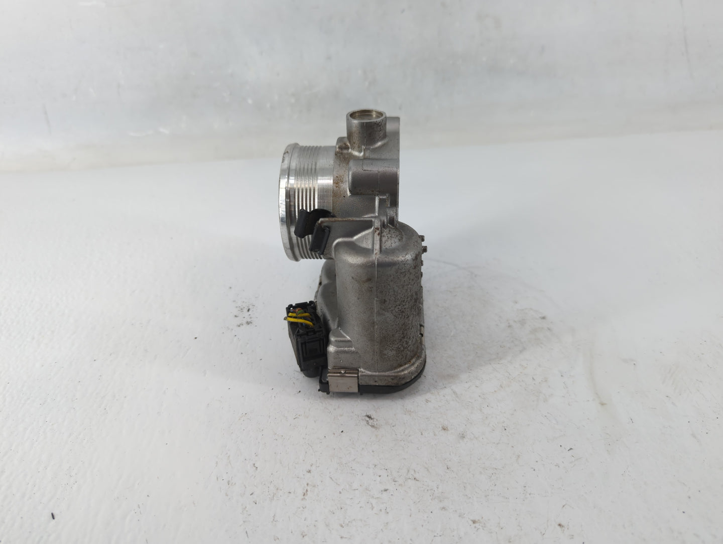 2013-2015 Jaguar Xf Throttle Body P/N:AG9E-9F991-AA Fits Fits 2013 2014 2015 2017 OEM Used Auto Parts - Oemusedautoparts1.co