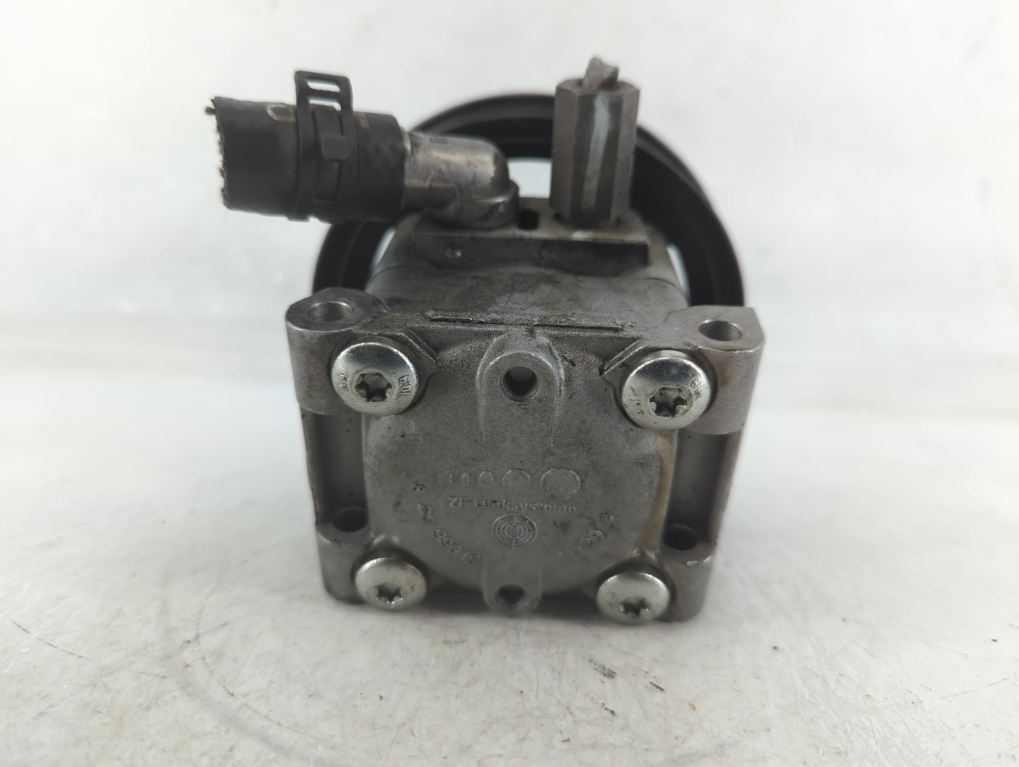 2013-2015 Jaguar Xf Power Steering Column Pump Oem - Oemusedautoparts1.com