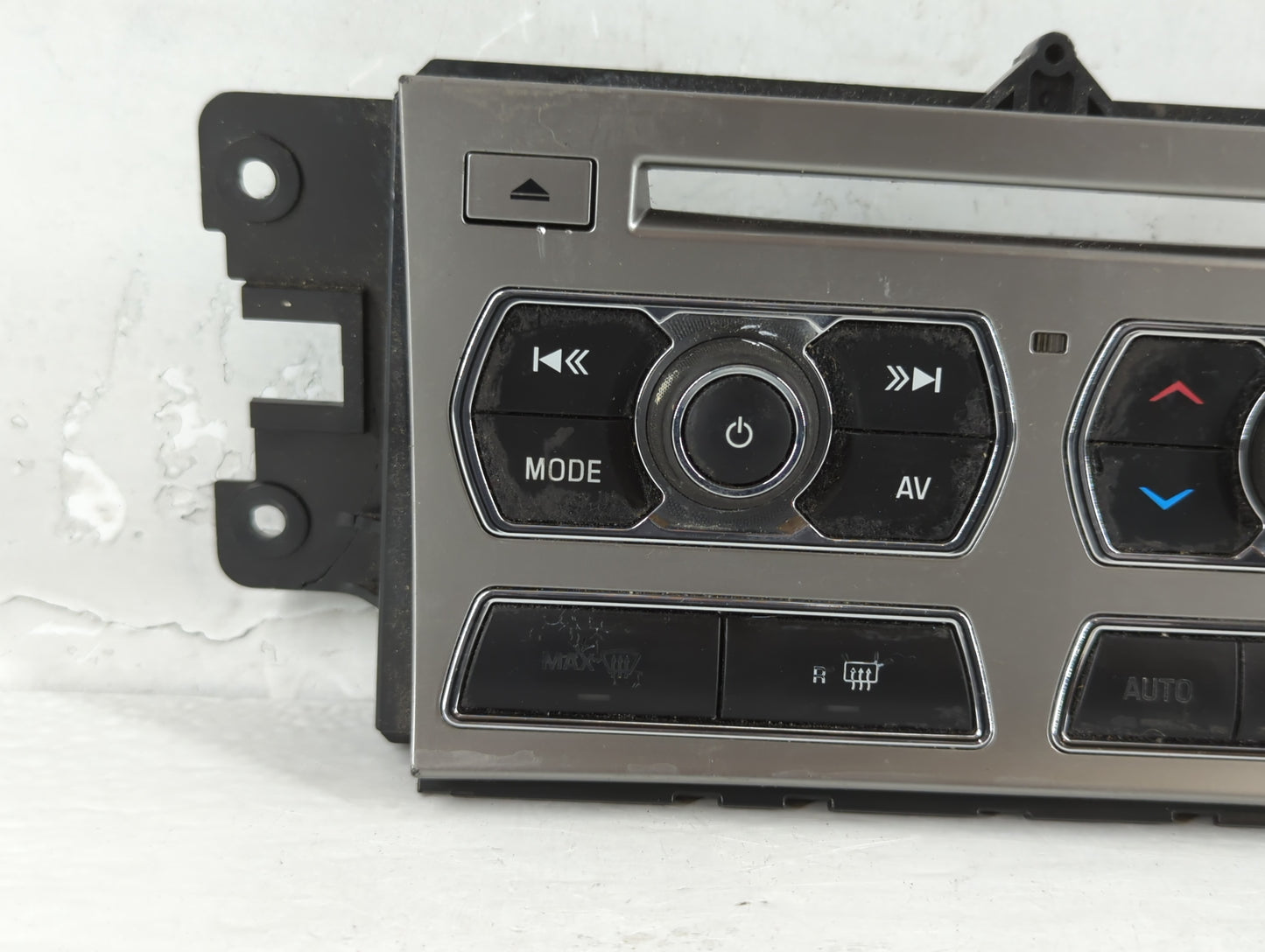 2013-2015 Jaguar Xf Radio AM FM Cd Player Receiver Replacement P/N:CX23-18C858-CD Fits Fits 2013 2014 2015 OEM Used Auto Par