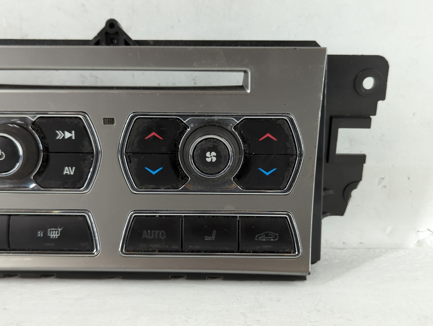 2013-2015 Jaguar Xf Radio AM FM Cd Player Receiver Replacement P/N:CX23-18C858-CD Fits Fits 2013 2014 2015 OEM Used Auto Par
