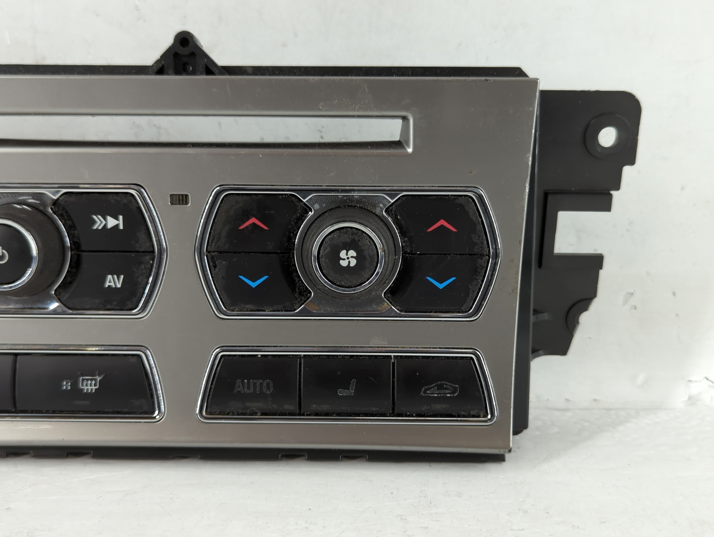 2013-2015 Jaguar Xf Radio AM FM Cd Player Receiver Replacement P/N:CX23-18C858-CD Fits Fits 2013 2014 2015 OEM Used Auto Par