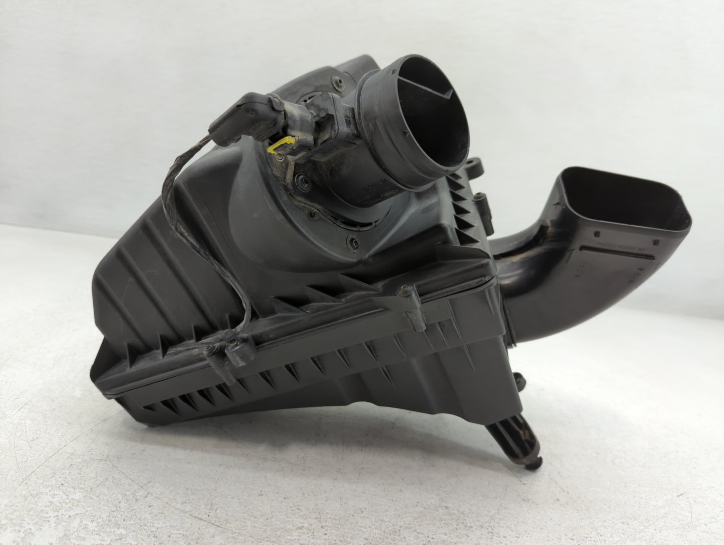 2013 Jaguar Xf Air Cleaner Intake-duct Hose Tube - Oemusedautoparts1.com