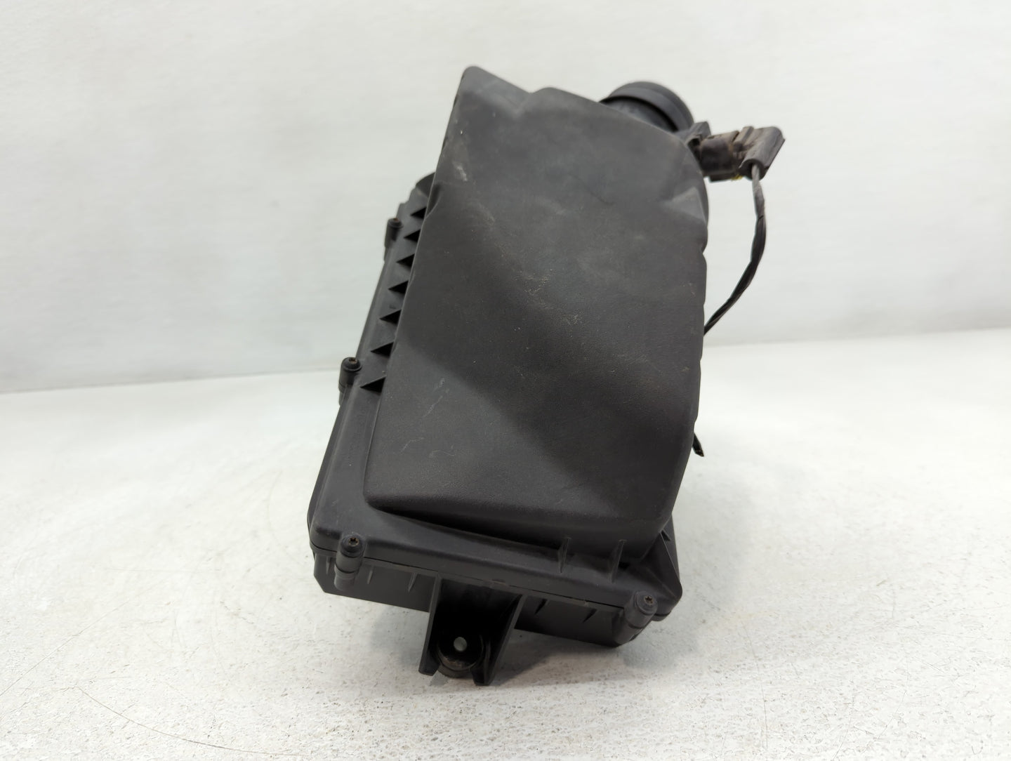 2013 Jaguar Xf Air Cleaner Intake-duct Hose Tube - Oemusedautoparts1.com