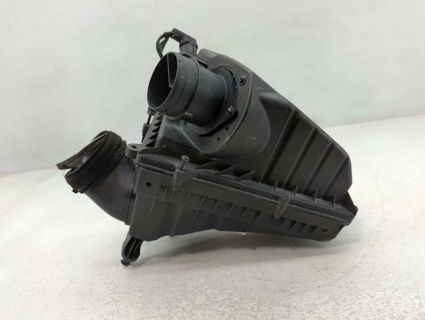 2013-2014 Jaguar Xf Air Cleaner Intake-duct Hose Tube - Oemusedautoparts1.com