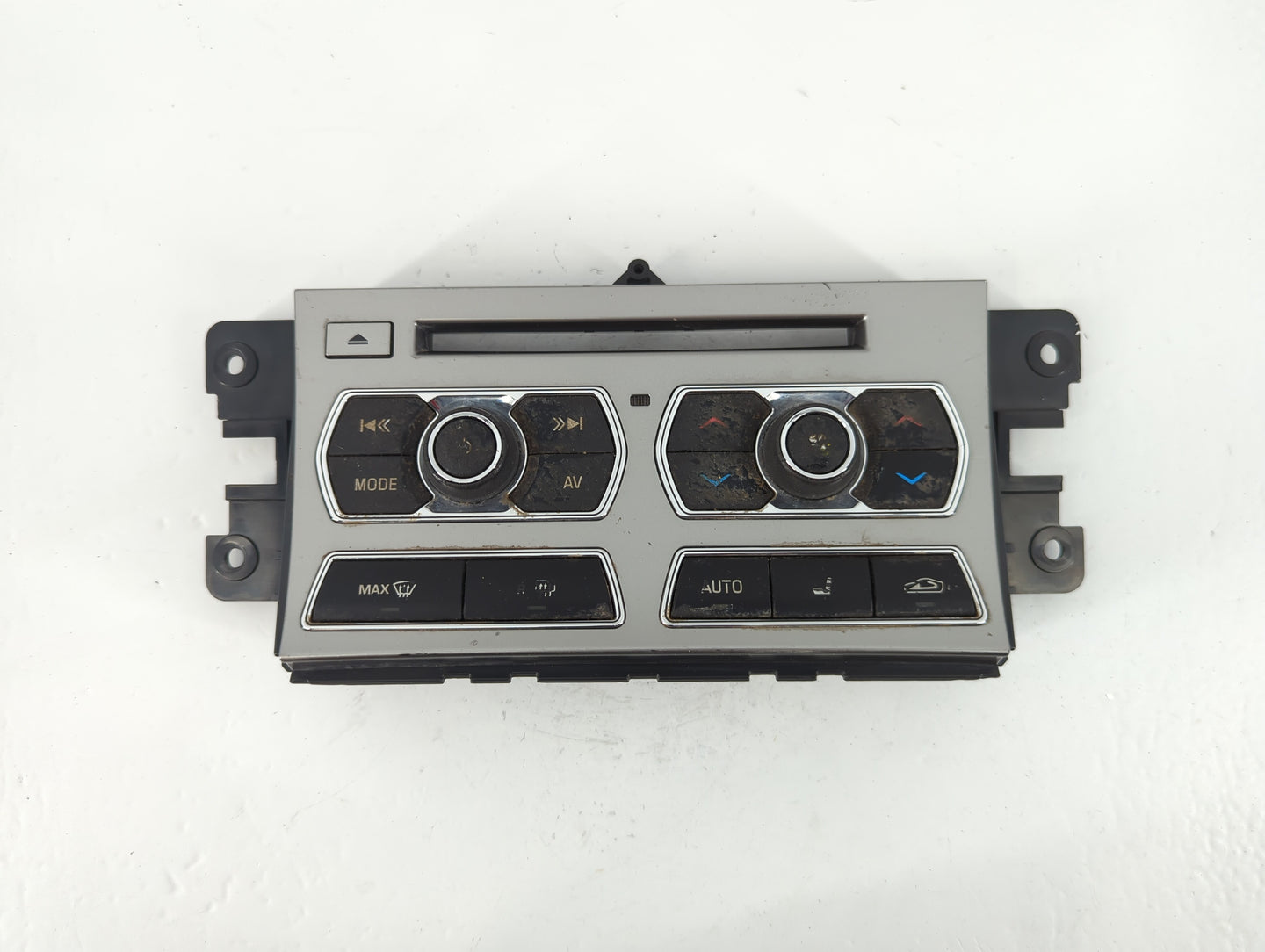 2013-2015 Jaguar Xf Am Fm Cd Player Radio Receiver - Oemusedautoparts1.com