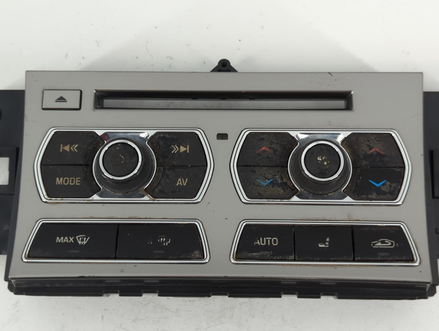 2013-2015 Jaguar Xf Am Fm Cd Player Radio Receiver - Oemusedautoparts1.com