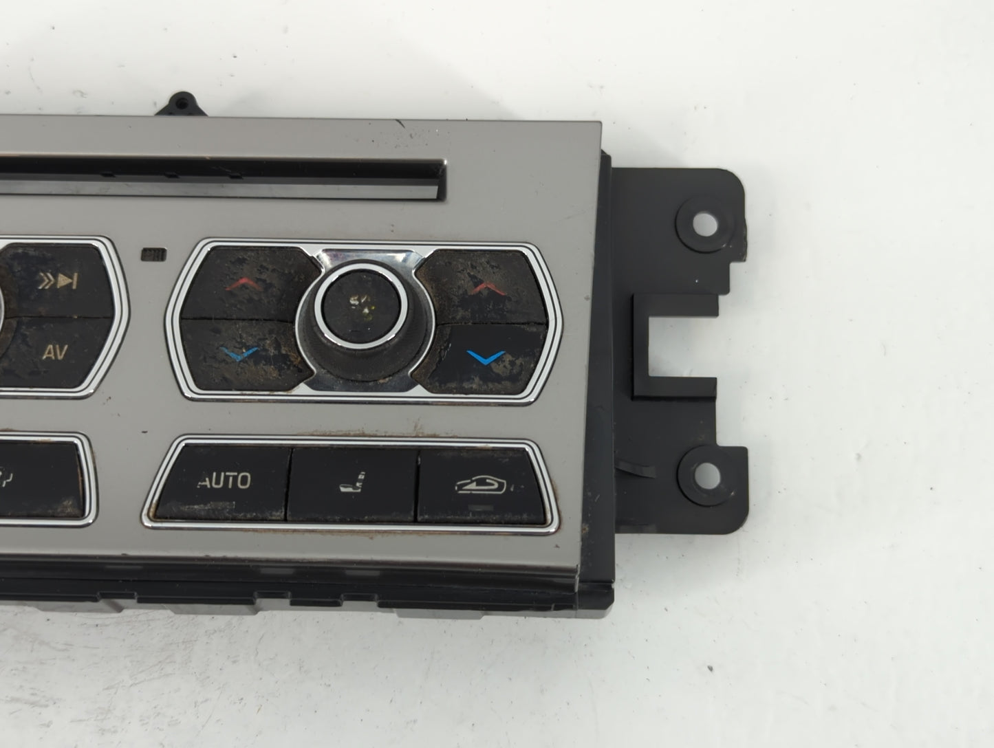2013-2015 Jaguar Xf Am Fm Cd Player Radio Receiver - Oemusedautoparts1.com