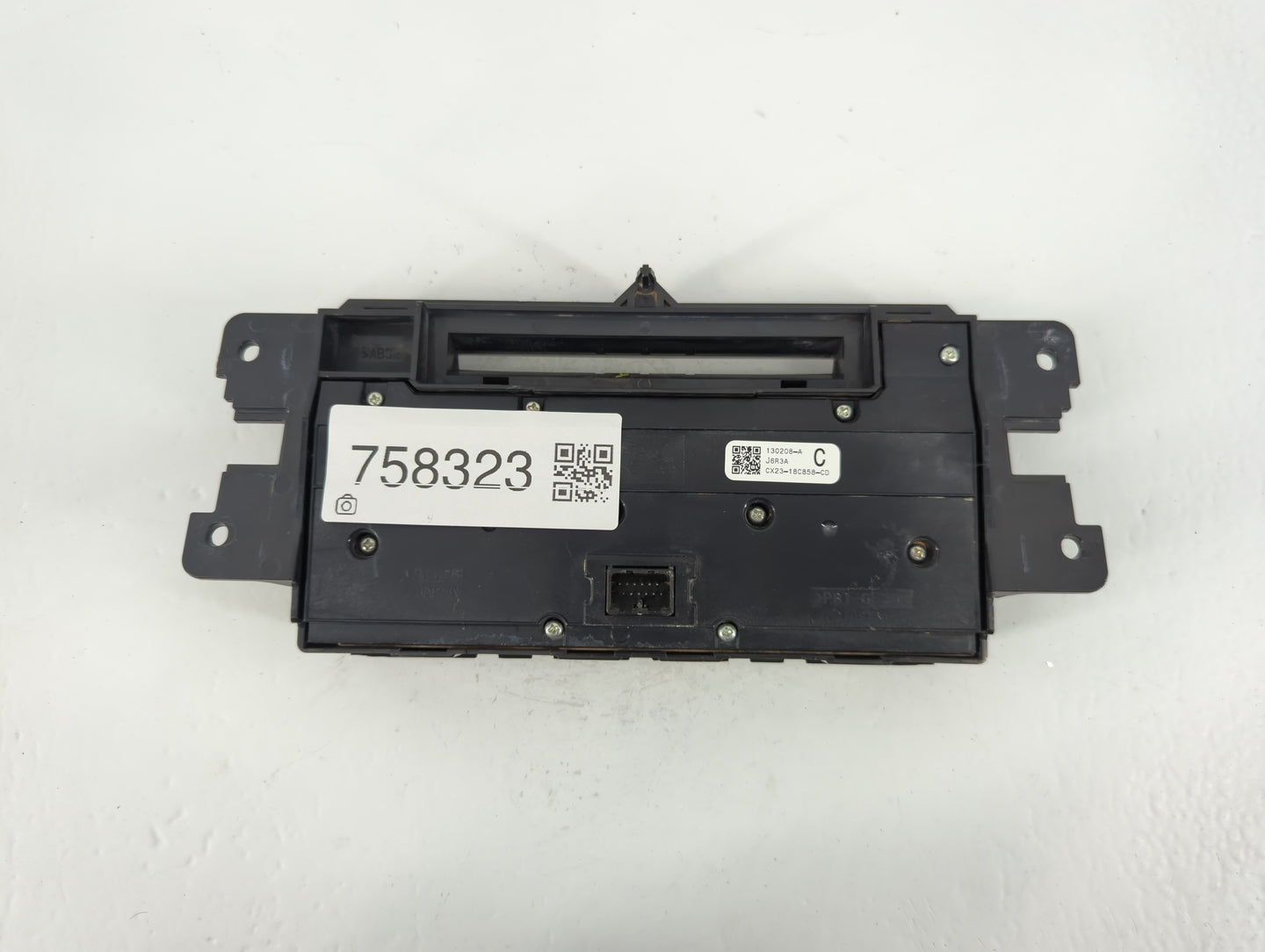 2013-2015 Jaguar Xf Am Fm Cd Player Radio Receiver - Oemusedautoparts1.com