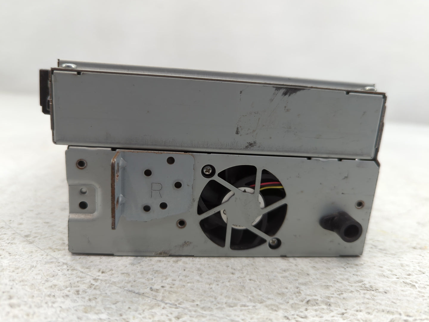 2012-2015 Jaguar Xf Am Fm Cd Player Radio Receiver - Oemusedautoparts1.com