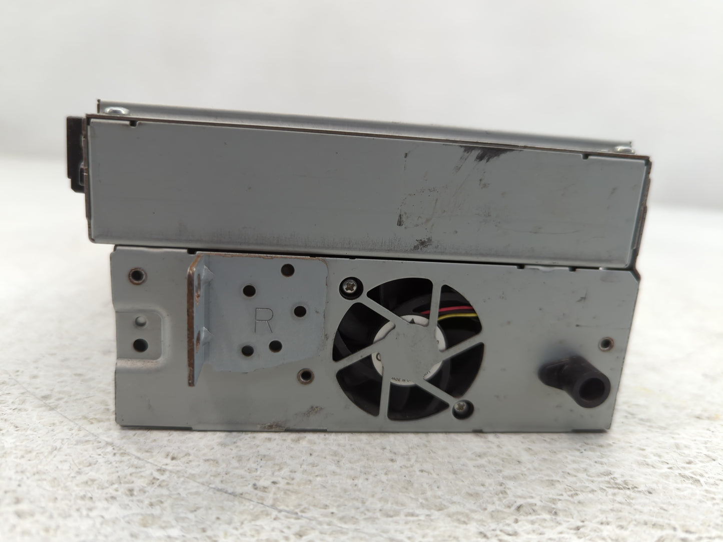 2012-2015 Jaguar Xf Am Fm Cd Player Radio Receiver - Oemusedautoparts1.com
