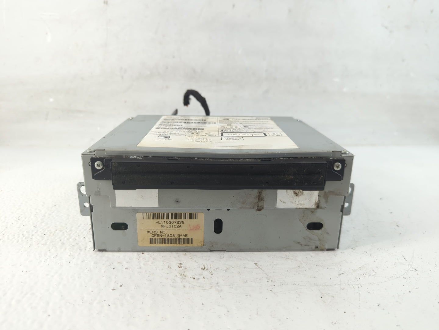 2012-2013 Jaguar Xf Radio AM FM Cd Player Receiver Replacement P/N:7 612 055 090 Fits Fits 2012 2013 OEM Used Auto Parts - O