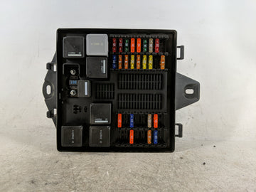 2010-2015 Jaguar Xj Fusebox Fuse Box Panel Relay Module P/N:DWAB-14A073-AB Fits Fits 2010 2011 2012 2013 2014 2015 OEM Used Auto Parts
