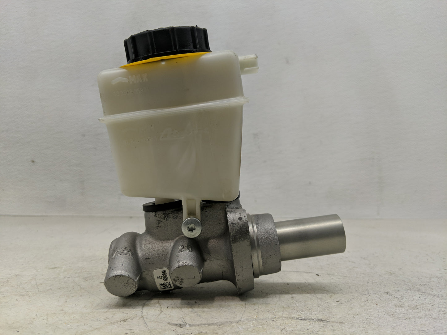2010-2019 Jaguar Xj Brake Master Cylinder - Oemusedautoparts1.com