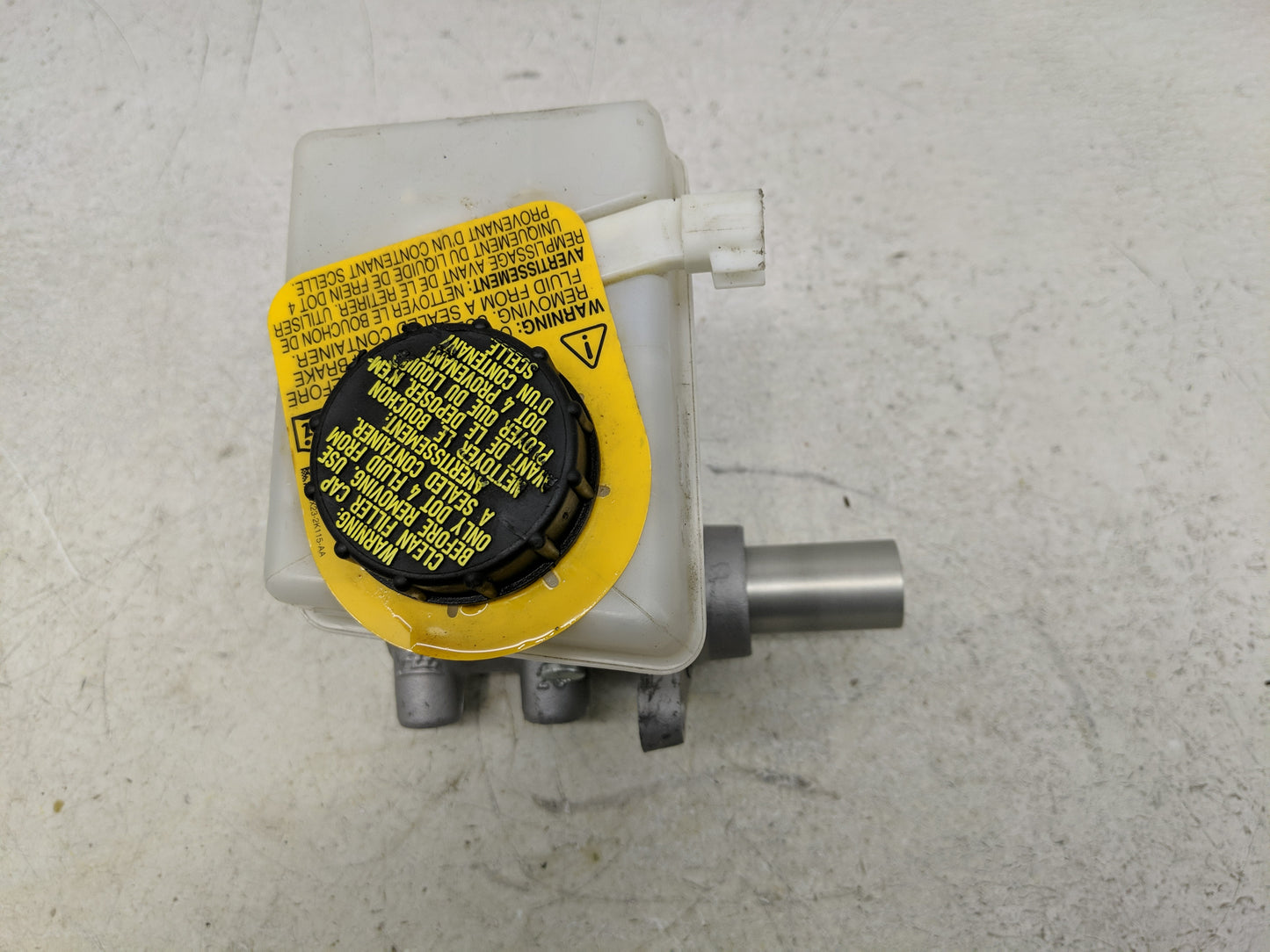 2010-2019 Jaguar Xj Brake Master Cylinder - Oemusedautoparts1.com