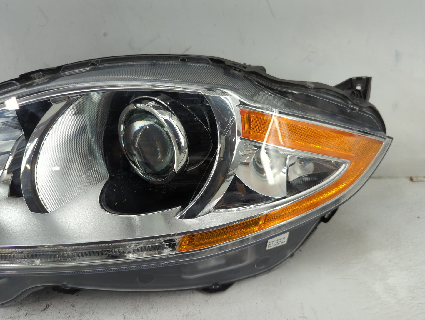 2010-2015 Jaguar Xj Driver Left Oem Head Light Headlight Lamp - Oemusedautoparts1.com