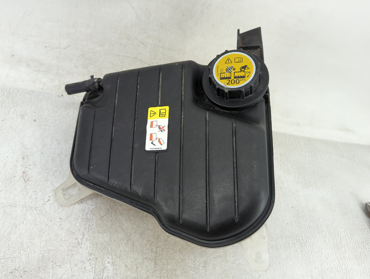 2010-2019 Jaguar Xj Radiator Coolant Overflow Expansion Tank Bottle 1409895 - Oemusedautoparts1.com