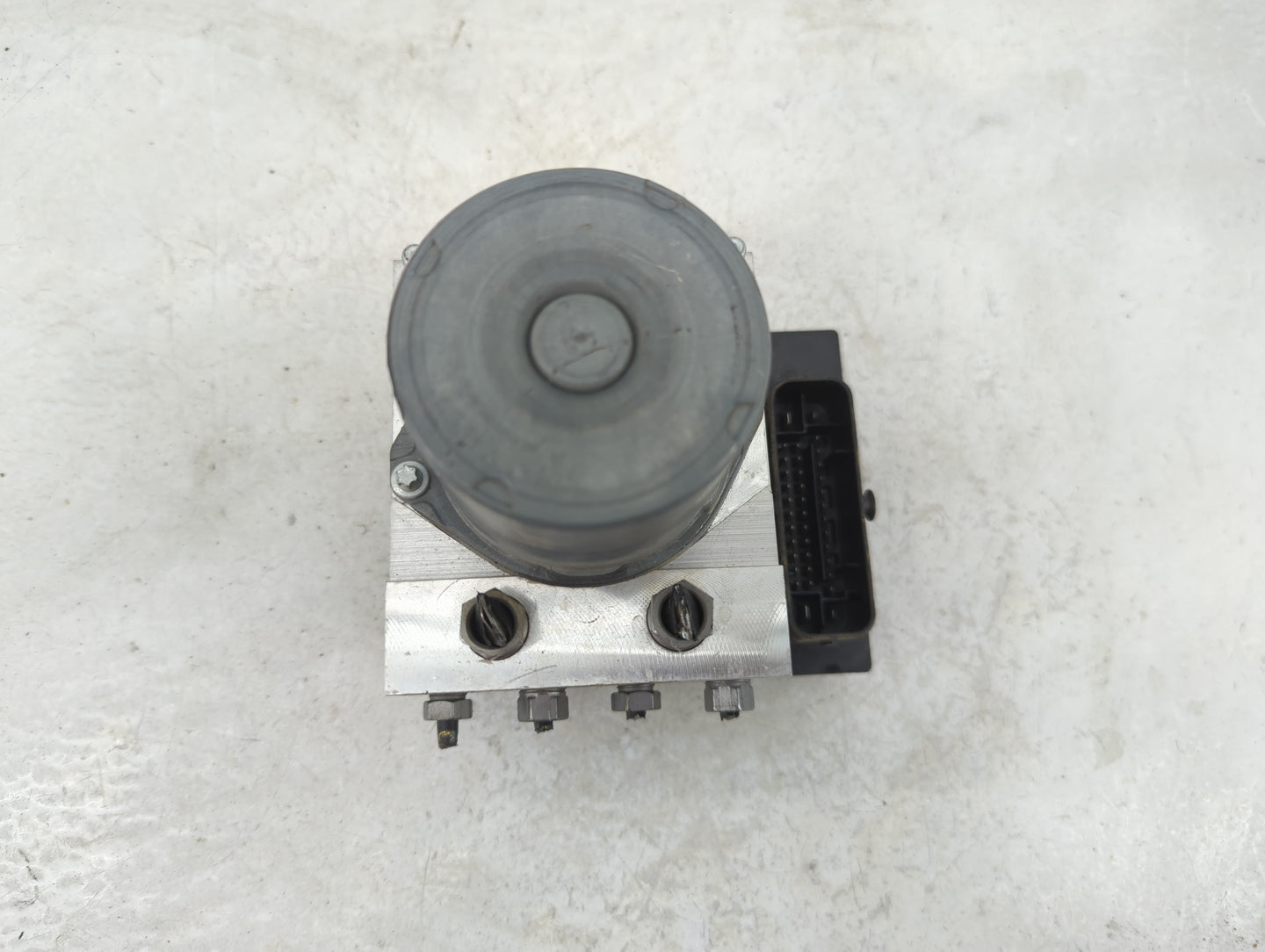 2013-2015 Jaguar Xj ABS Pump Control Module Replacement P/N:DW93-2C405-BF 0 265 236 489 Fits Fits 2013 2014 2015 OEM Used Au
