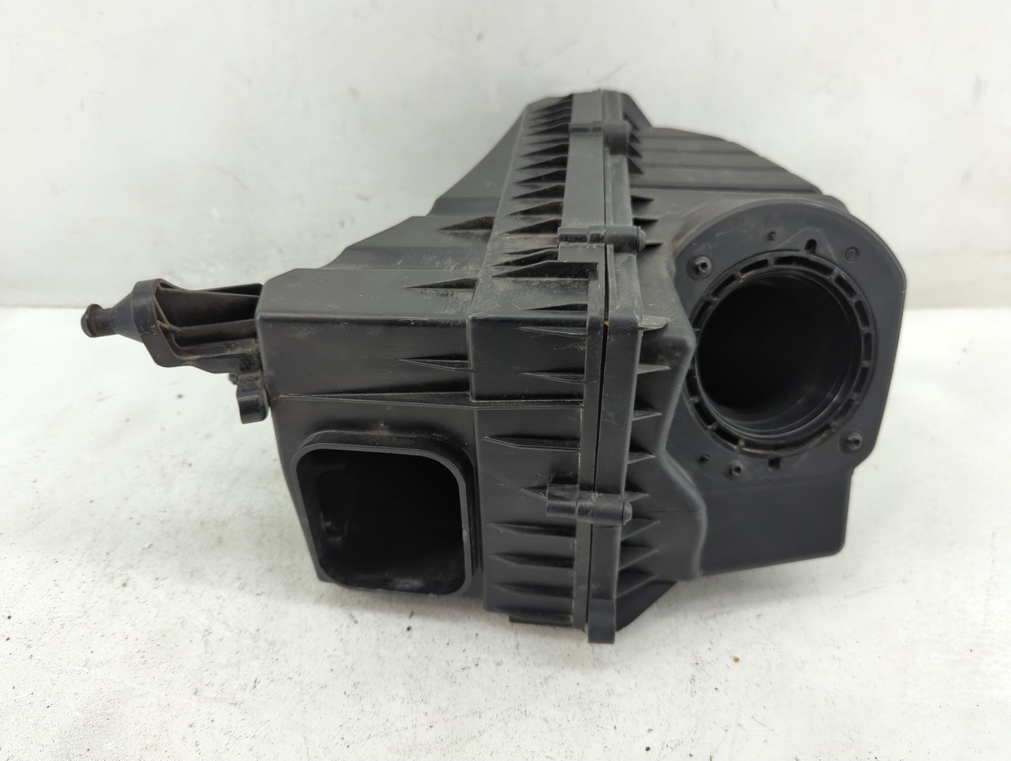 2013-2019 Jaguar Xj Air Cleaner Intake-duct Hose Tube - Oemusedautoparts1.com