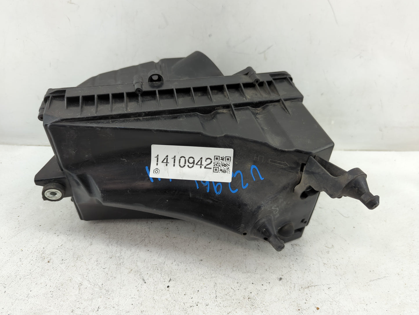 2013-2019 Jaguar Xj Air Cleaner Intake-duct Hose Tube - Oemusedautoparts1.com