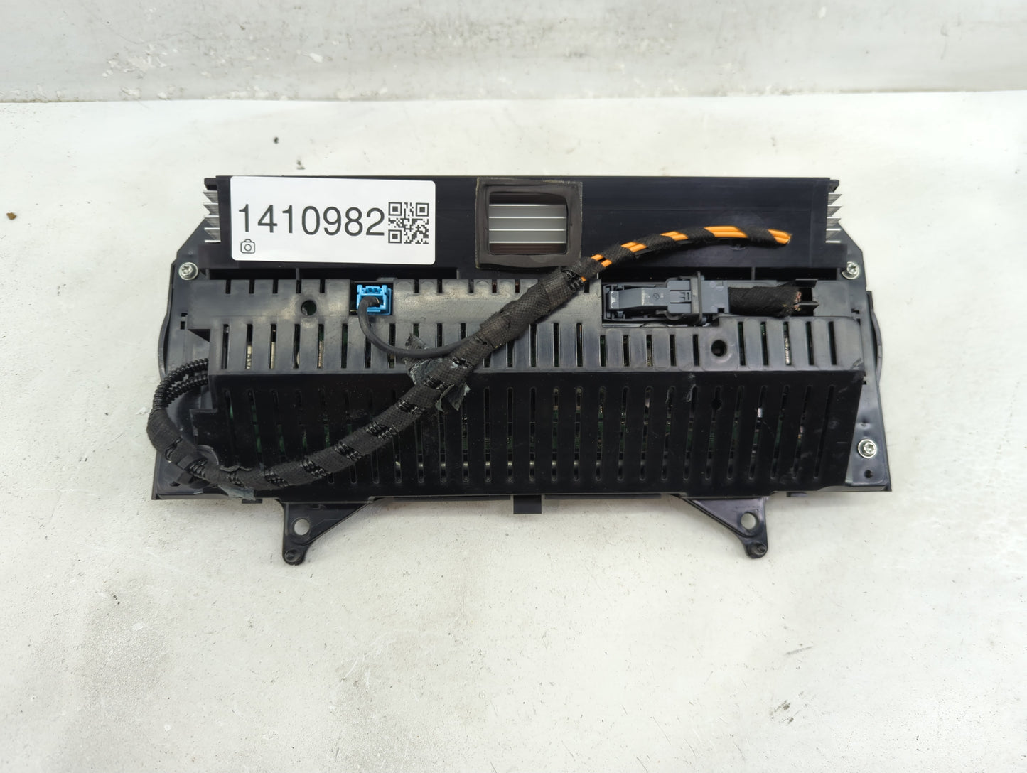 2010-2013 Jaguar Xj Instrument Cluster Speedometer Gauges P/N:DW93-10849-AB Fits Fits 2010 2011 2012 2013 OEM Used Auto Part