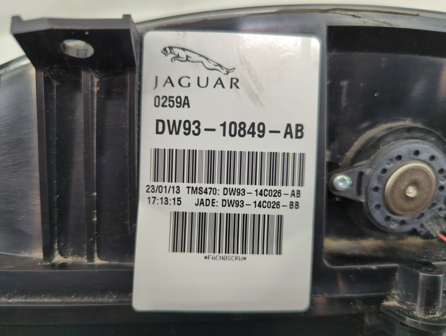 2010-2013 Jaguar Xj Instrument Cluster Speedometer Gauges P/N:DW93-10849-AB Fits Fits 2010 2011 2012 2013 OEM Used Auto Part