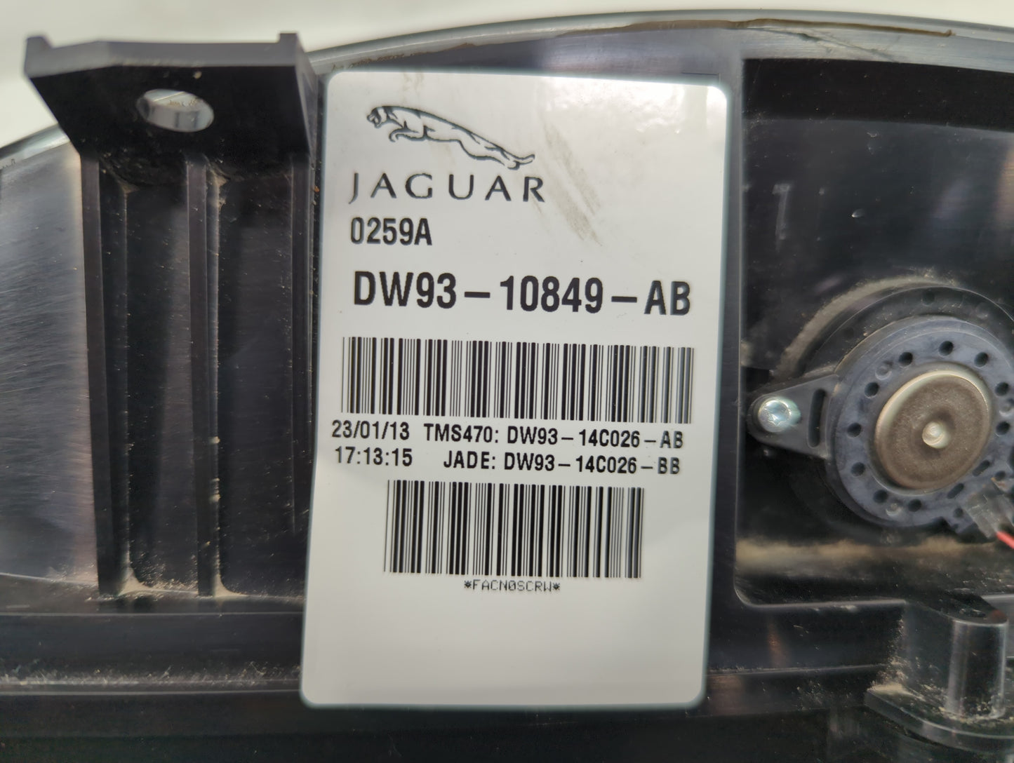 2010-2013 Jaguar Xj Instrument Cluster Speedometer Gauges P/N:DW93-10849-AB Fits Fits 2010 2011 2012 2013 OEM Used Auto Part