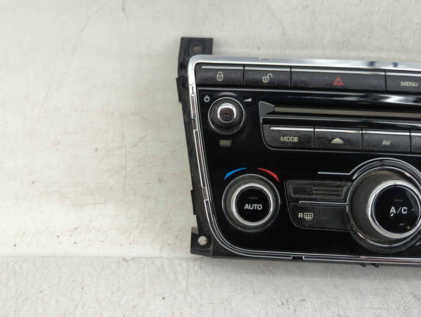 2013-2017 Jaguar Xj Radio AM FM Cd Player Receiver Replacement P/N:DW93-18C858-GB Fits Fits 2013 2014 2015 2016 2017 OEM Use