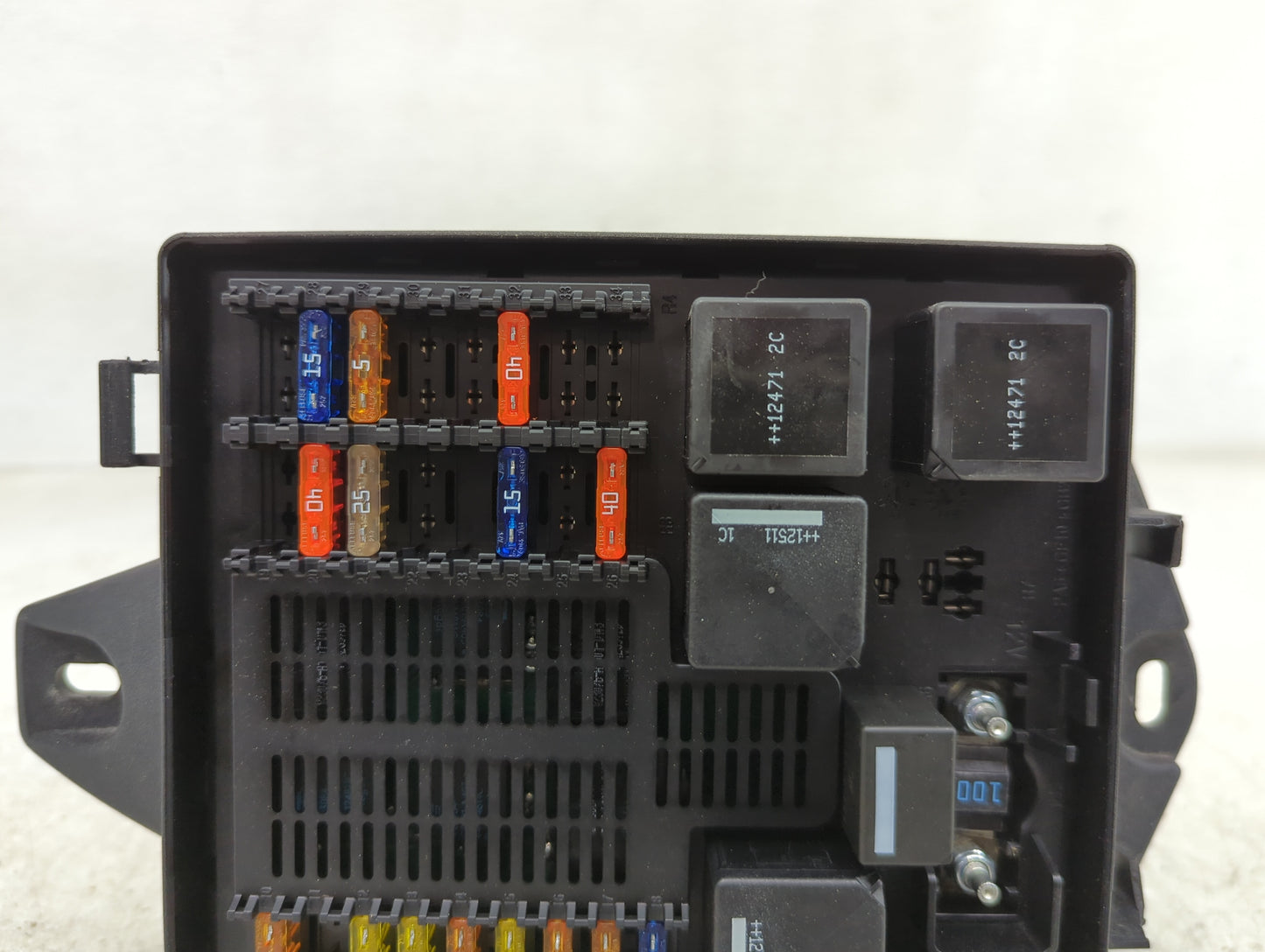 2010-2015 Jaguar Xj Fusebox Fuse Box Panel Relay Module P/N:501N11F00 Fits Fits 2010 2011 2012 2013 2014 2015 OEM Used Auto 