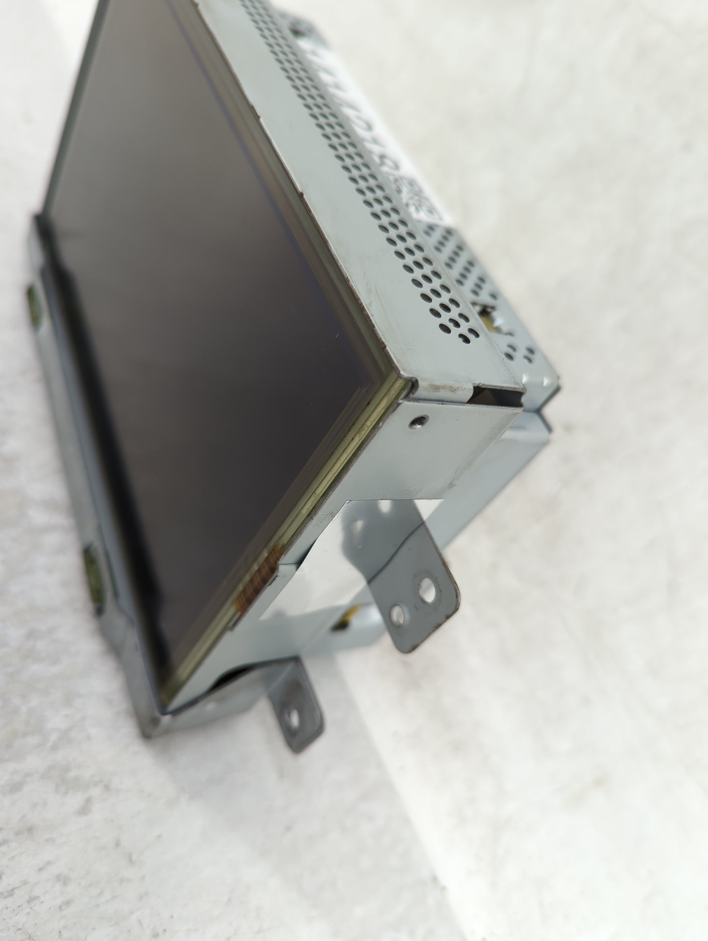 2013-2013 Jaguar Xj Information Display Screen - Oemusedautoparts1.com