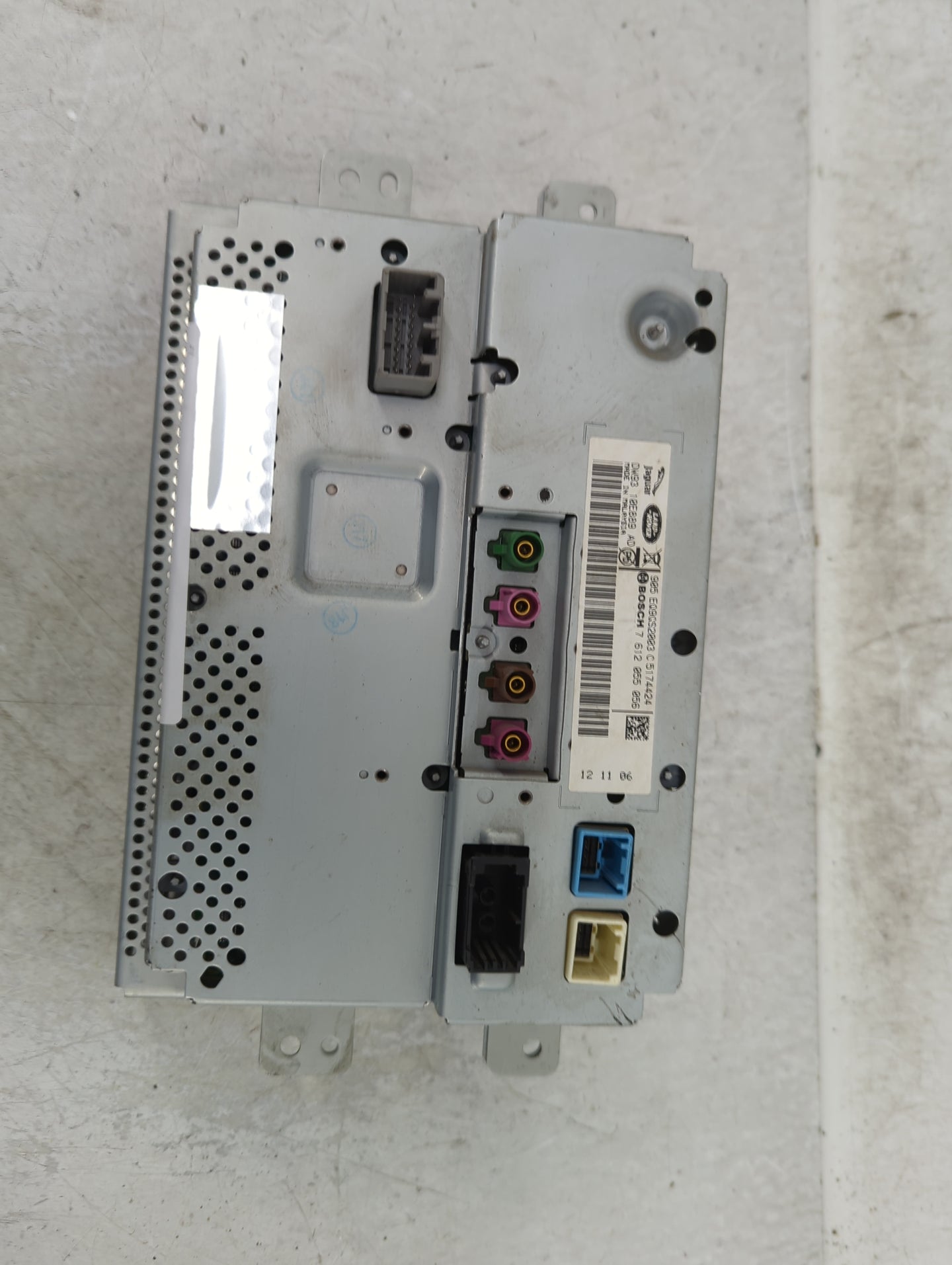 2013-2013 Jaguar Xj Information Display Screen - Oemusedautoparts1.com