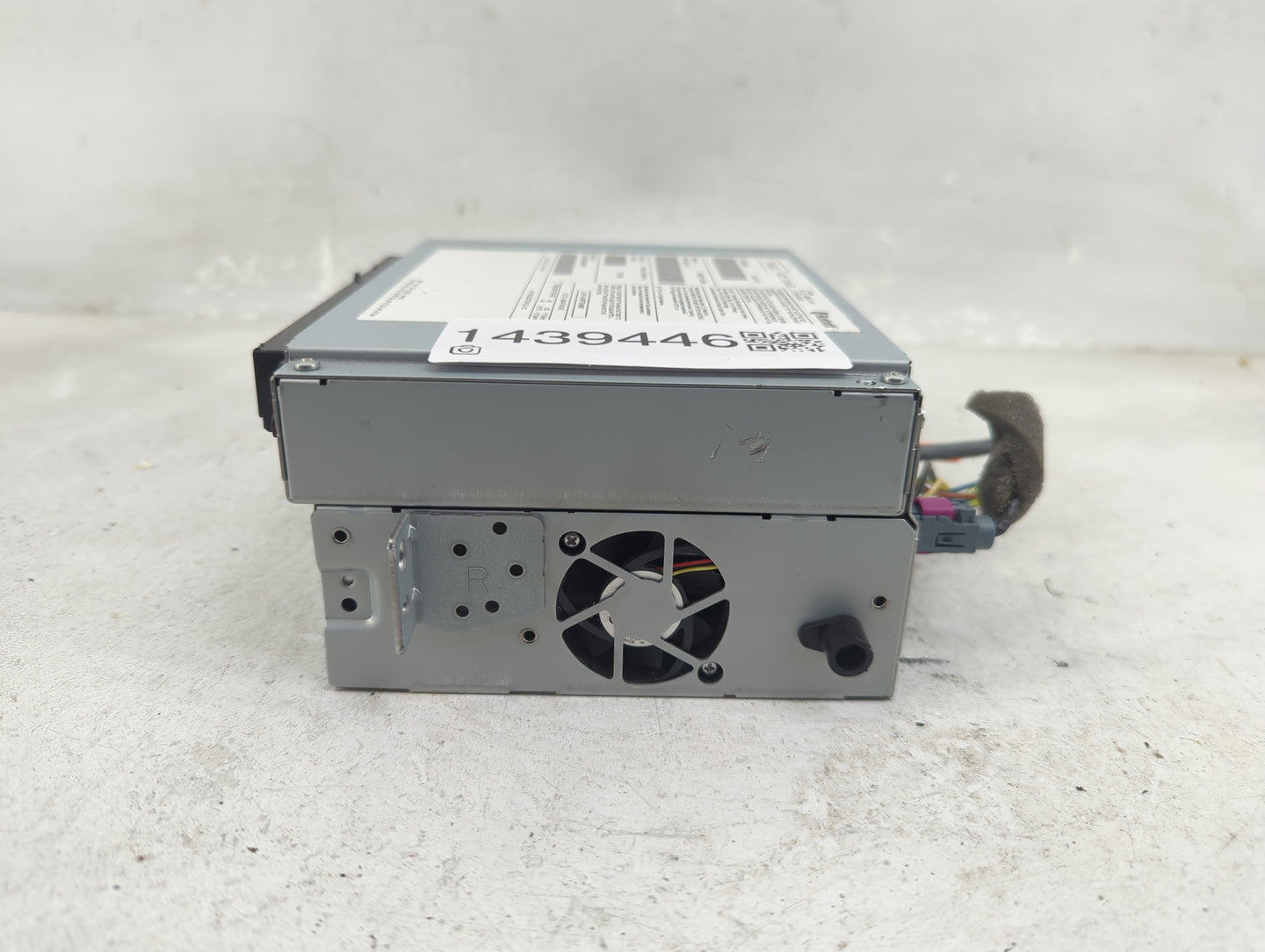 2013 Jaguar Xj Radio AM FM Cd Player Receiver Replacement P/N:BVJG102D CF6N-18C815-JM, 50645928AA, HWND31344901AA, A269Z1 Fi