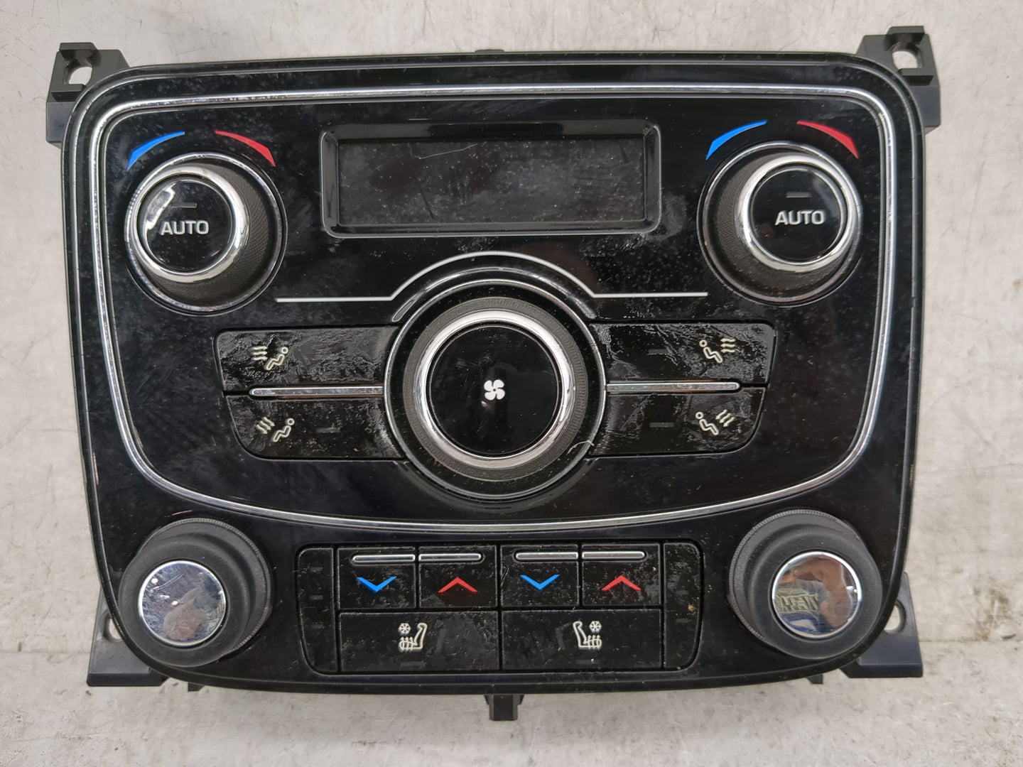 2010-2015 Jaguar Xj Climate Control Module Temperature AC/Heater Replacement Fits Fits 2010 2011 2012 2013 2014 2015 OEM Use