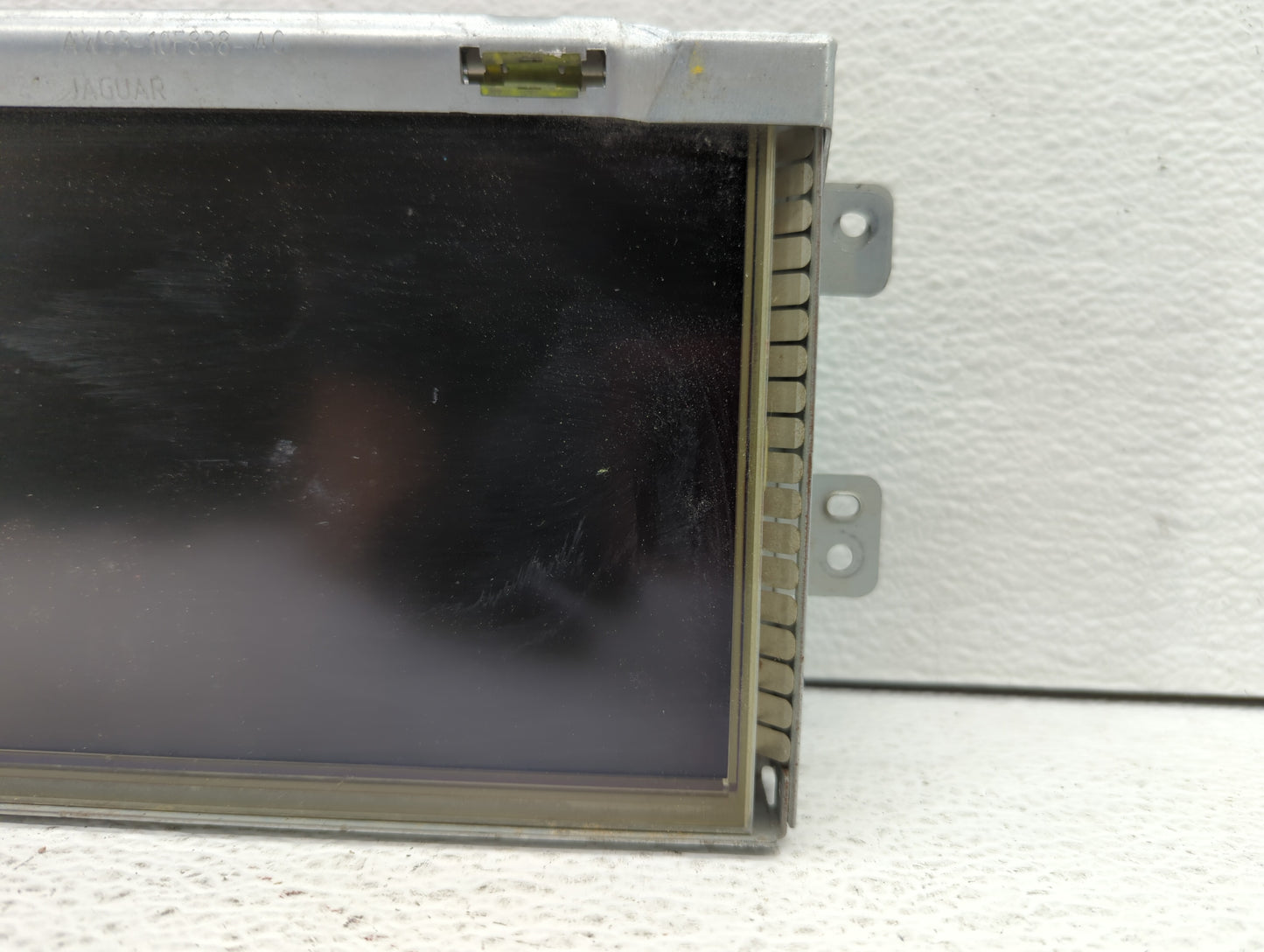2013-2013 Jaguar Xj Information Display Screen - Oemusedautoparts1.com