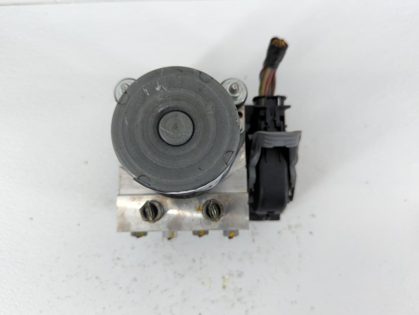 2013-2015 Jaguar Xj ABS Pump Control Module Replacement P/N:DW93-2C405-BF Fits Fits 2013 2014 2015 OEM Used Auto Parts - Oem