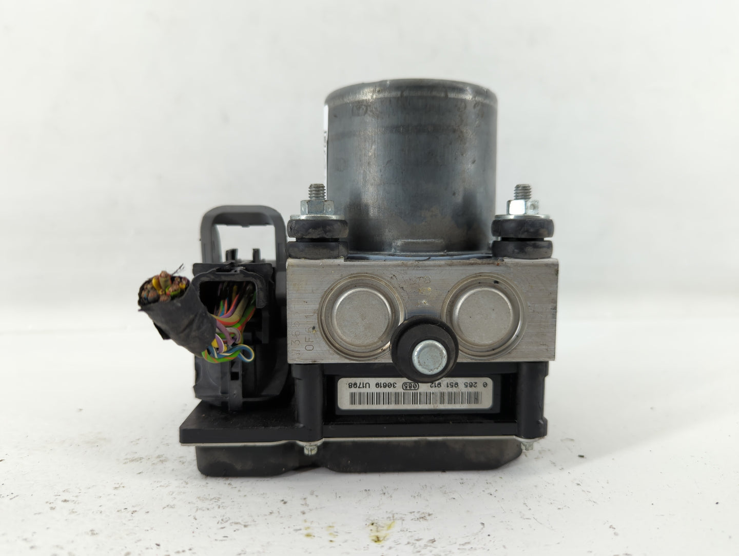 2013-2015 Jaguar Xj ABS Pump Control Module Replacement P/N:DW93-2C405-BF Fits Fits 2013 2014 2015 OEM Used Auto Parts - Oem