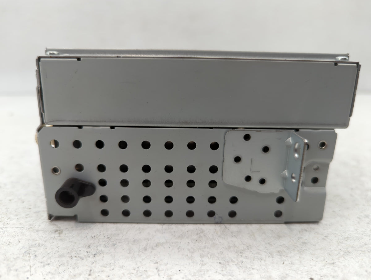 2011-2015 Jaguar Xj Am Fm Cd Player Radio Receiver 596582 - Oemusedautoparts1.com